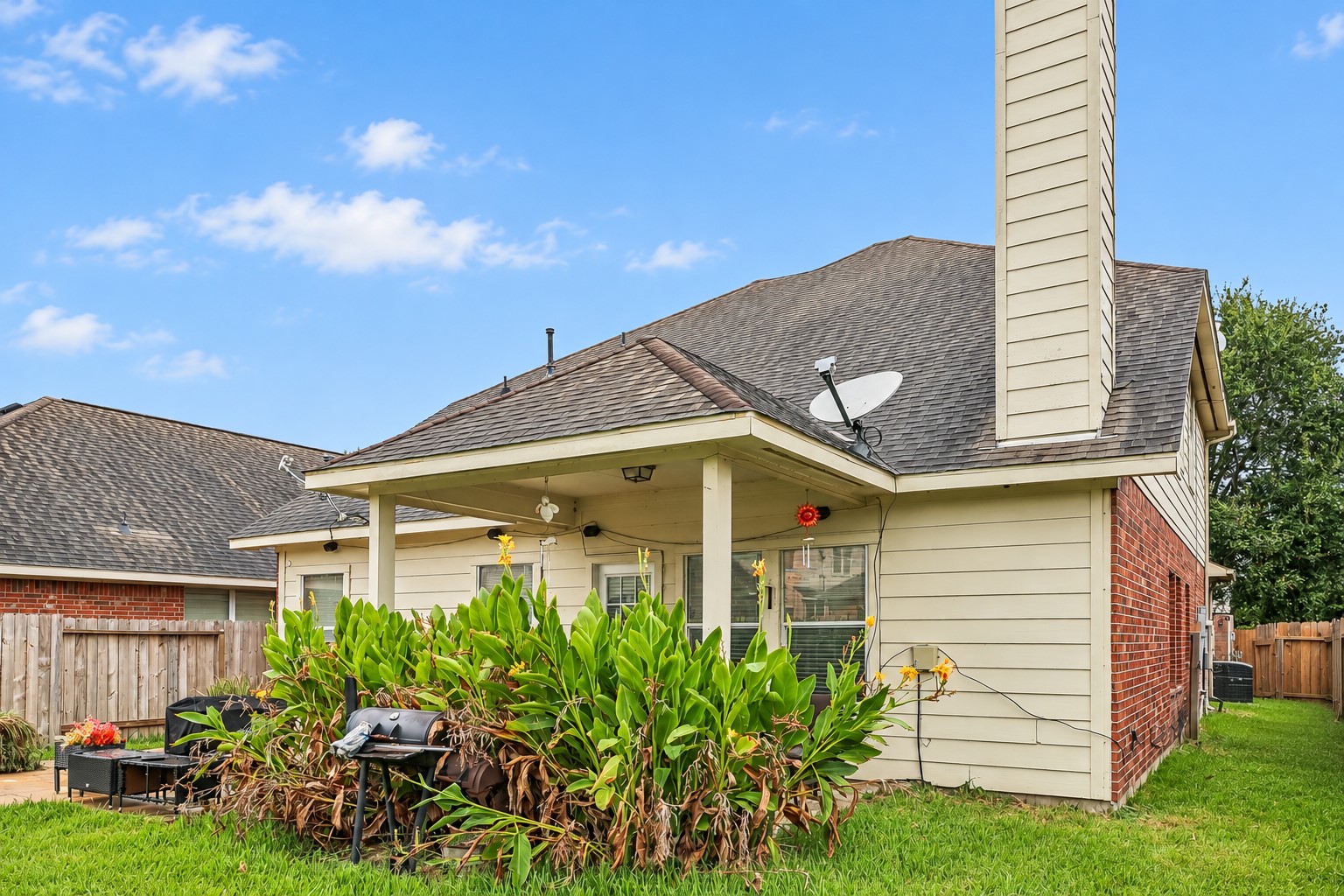 15 Buena Park Circle, Manvel, TX 77578