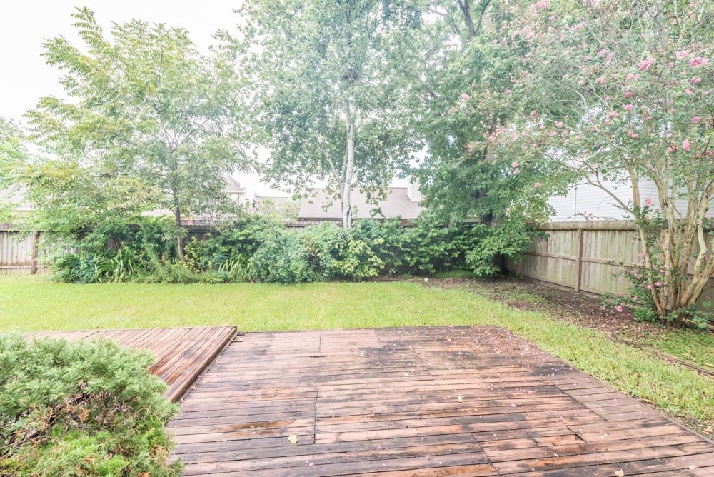 15119 Manorhill Drive, Houston, TX 77062
