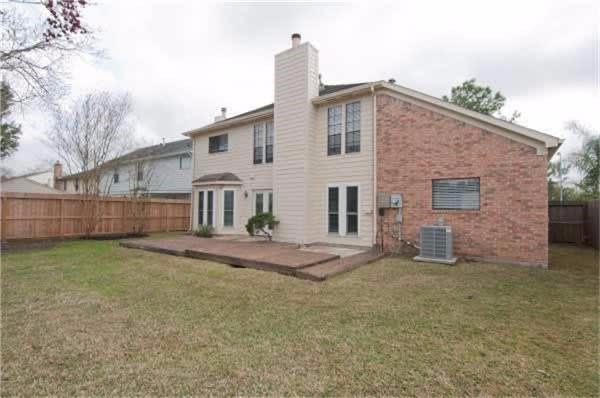 15119 Manorhill Drive, Houston, TX 77062