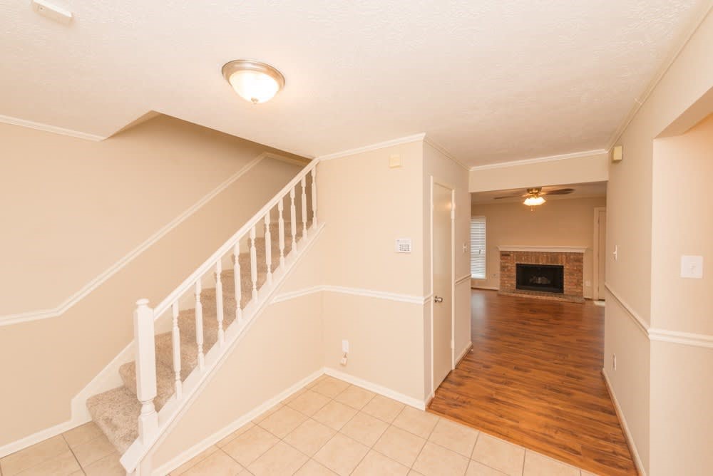 15119 Manorhill Drive, Houston, TX 77062