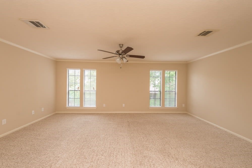 15119 Manorhill Drive, Houston, TX 77062