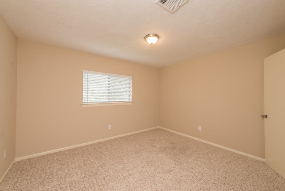 15119 Manorhill Drive, Houston, TX 77062