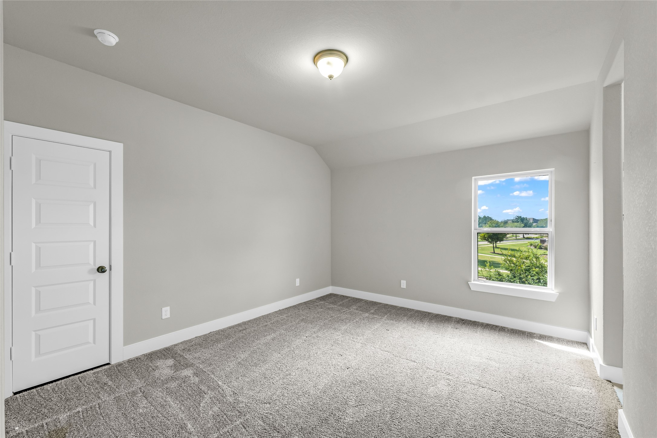 3rd bedroom - 2nd floor