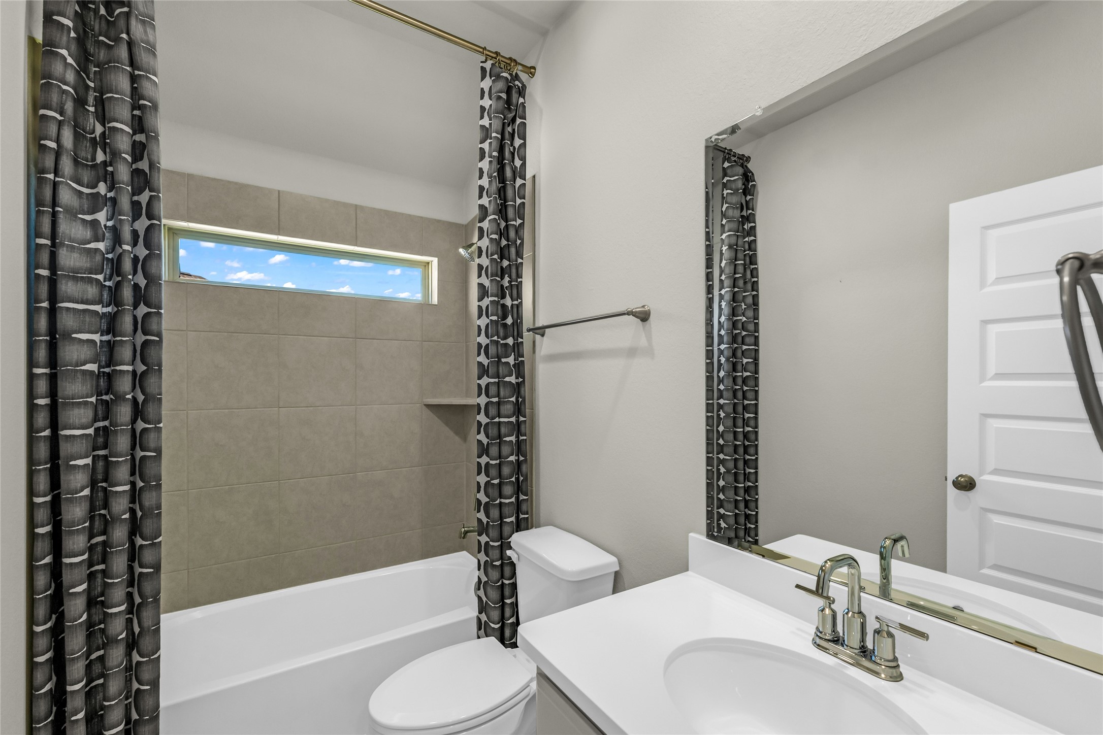 2nd Bathroom - 1st Floor