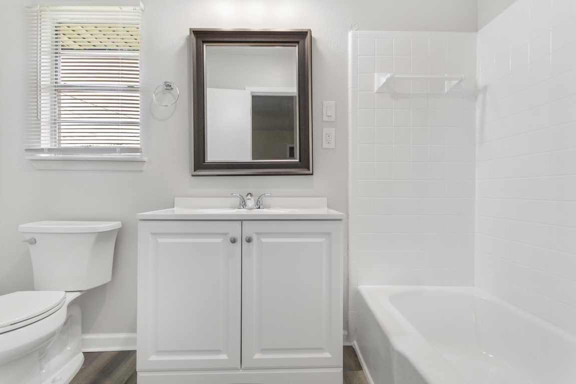 7419 Langley Road, Houston, TX 77016
