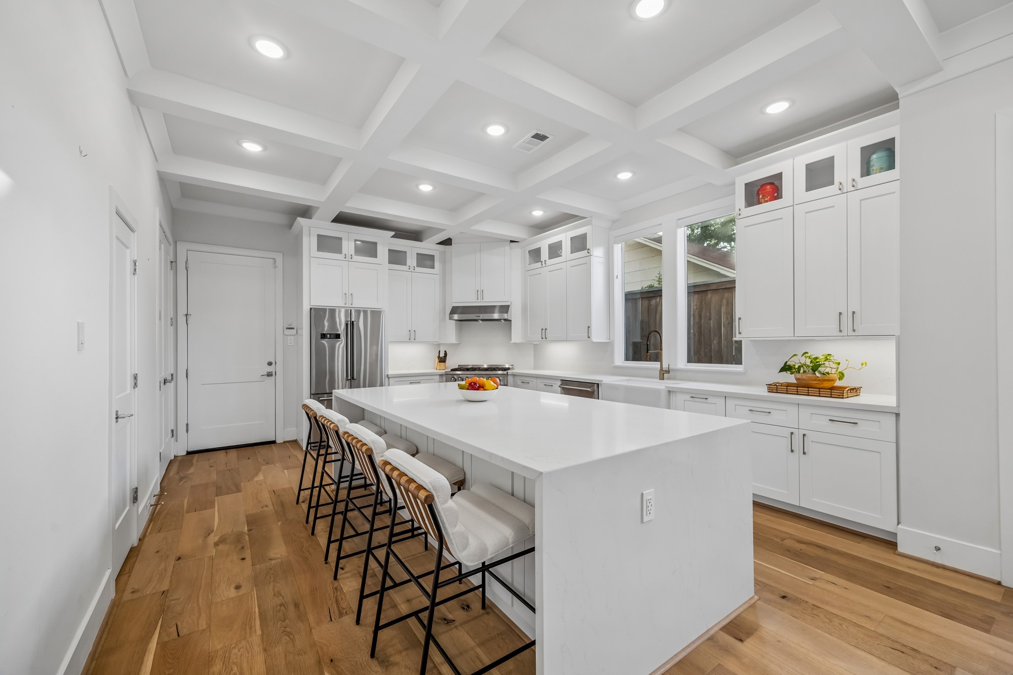 2432 Wroxton Road, Houston, TX 77005