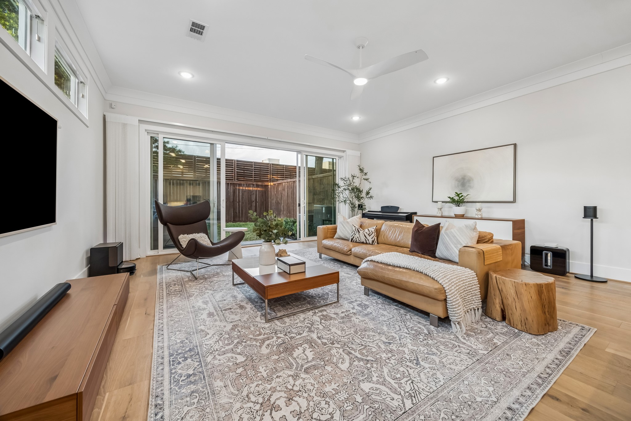 2432 Wroxton Road, Houston, TX 77005