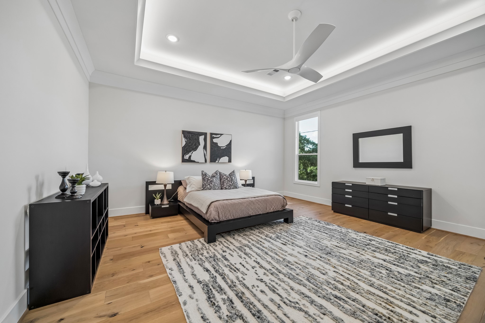2432 Wroxton Road, Houston, TX 77005
