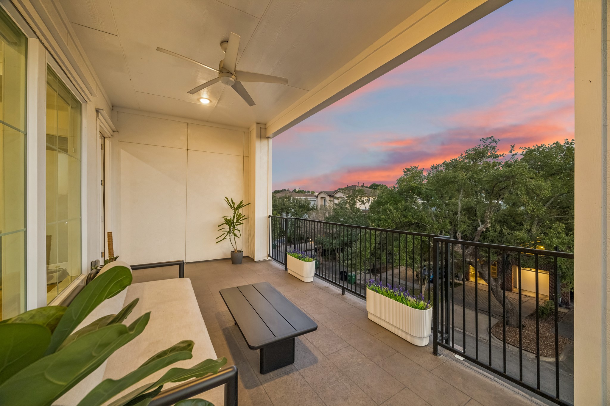 2432 Wroxton Road, Houston, TX 77005