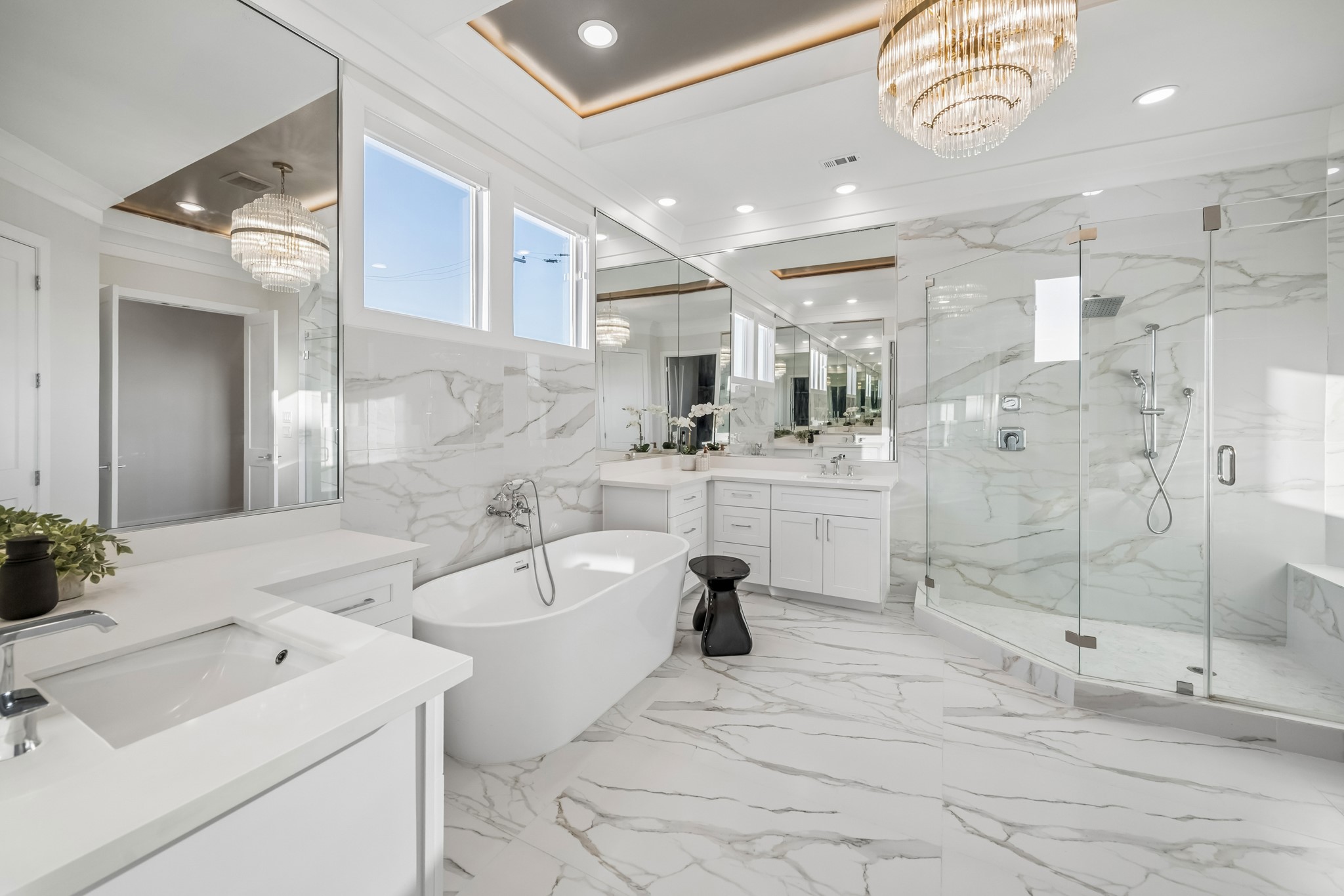 2432 Wroxton Road, Houston, TX 77005