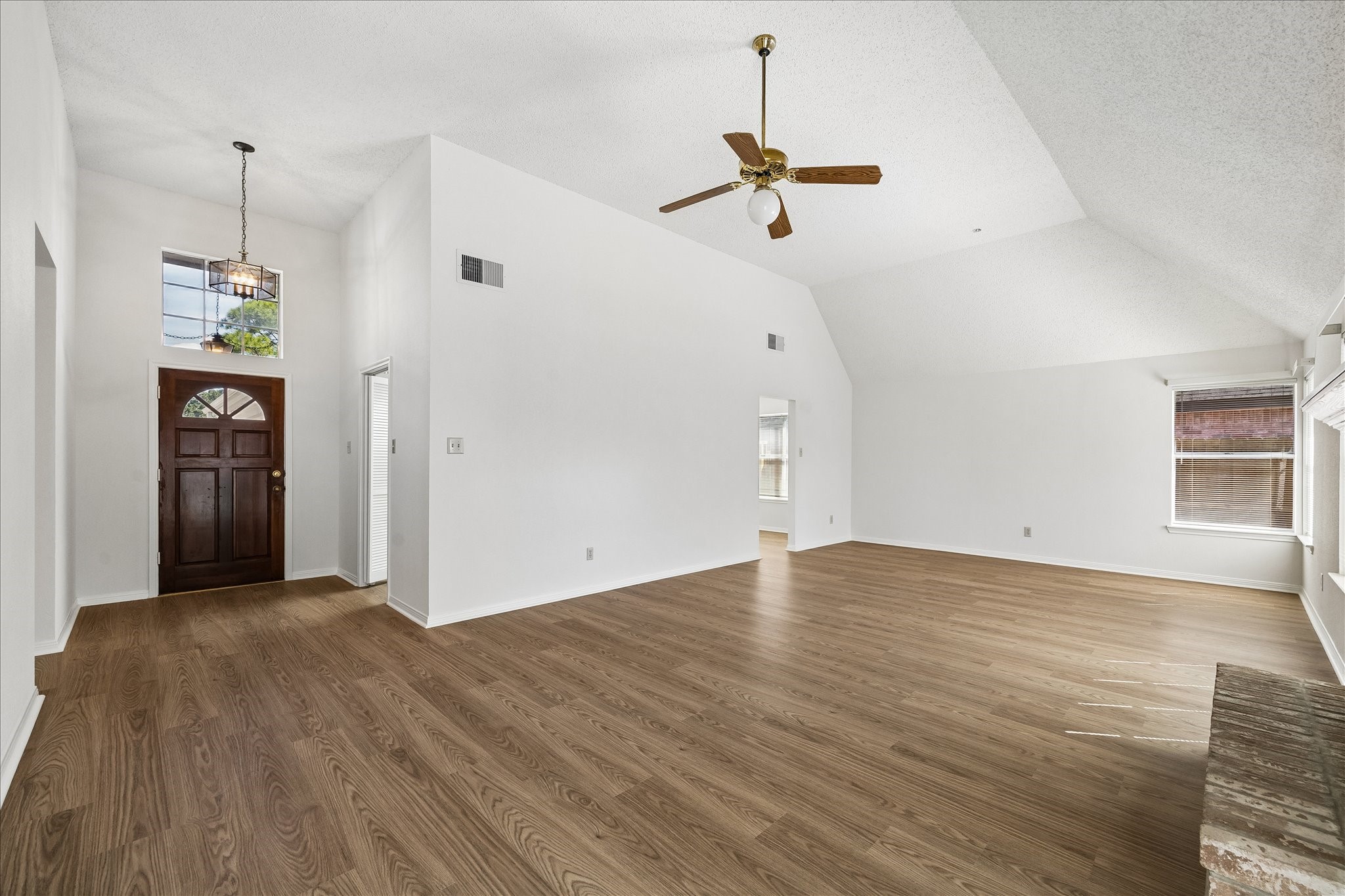 15503 Ensenada Drive, Houston, TX 77083