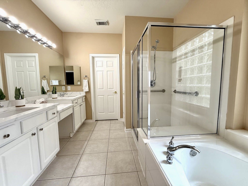 Large master bath with separate shower and tub