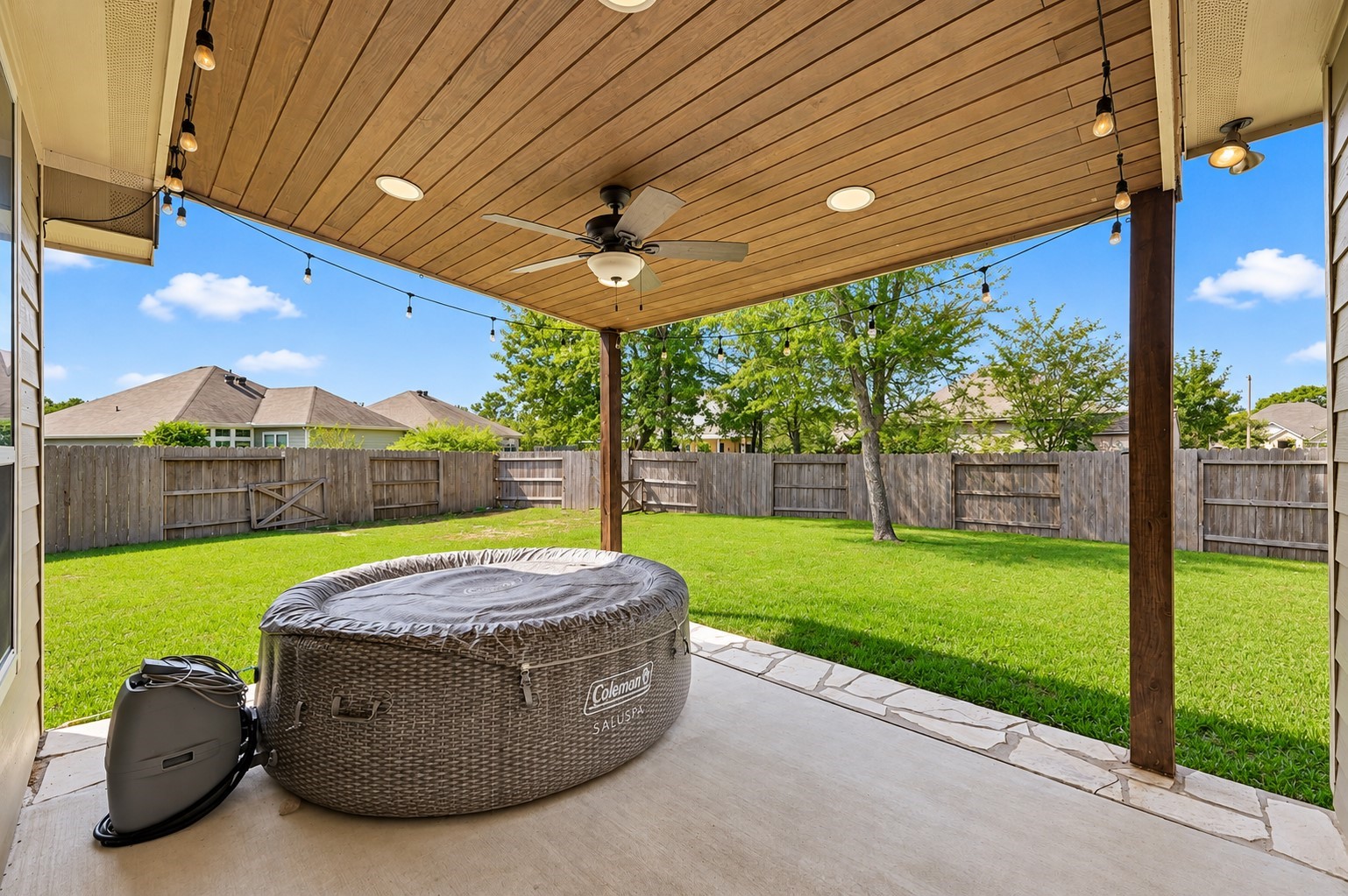 313 Brocks Court, Montgomery, TX 77356