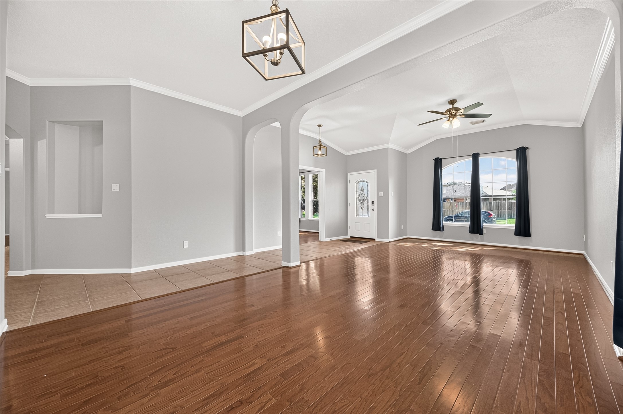 405 Wickford Court, League City, TX 77573