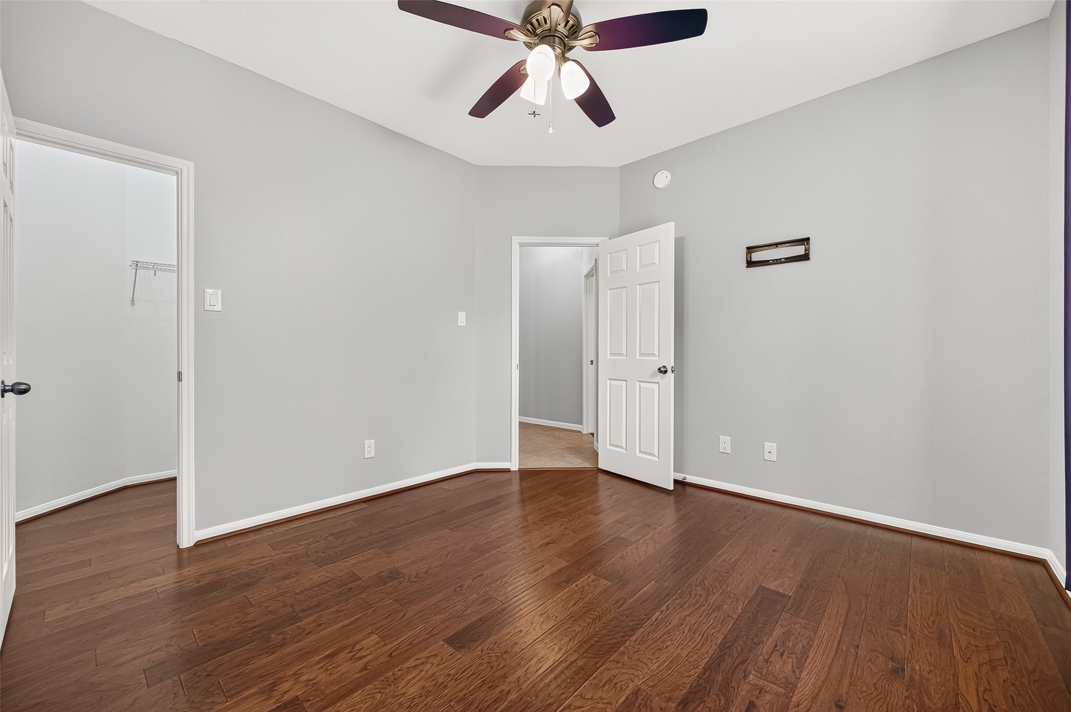 405 Wickford Court, League City, TX 77573