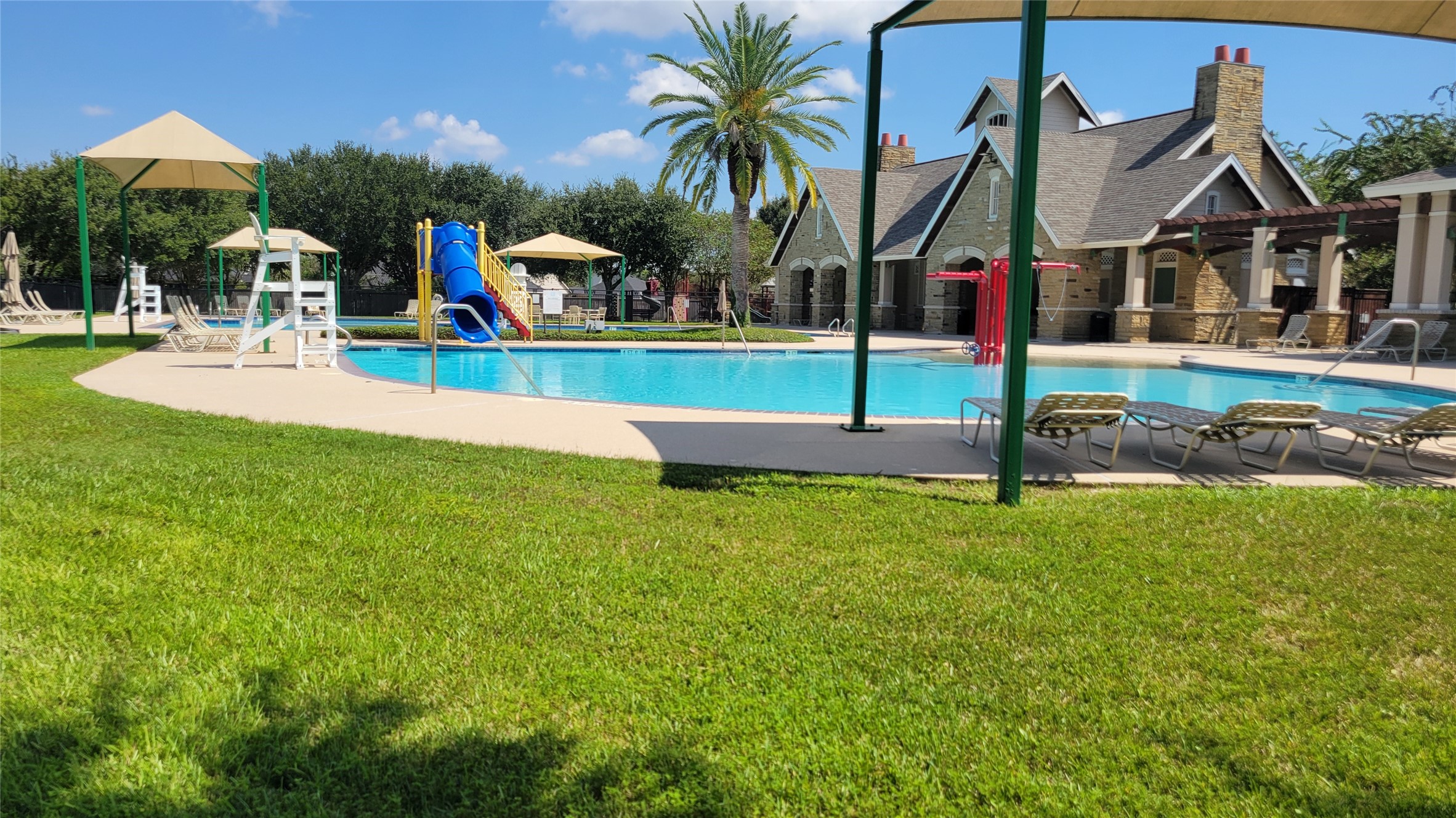 405 Wickford Court, League City, TX 77573