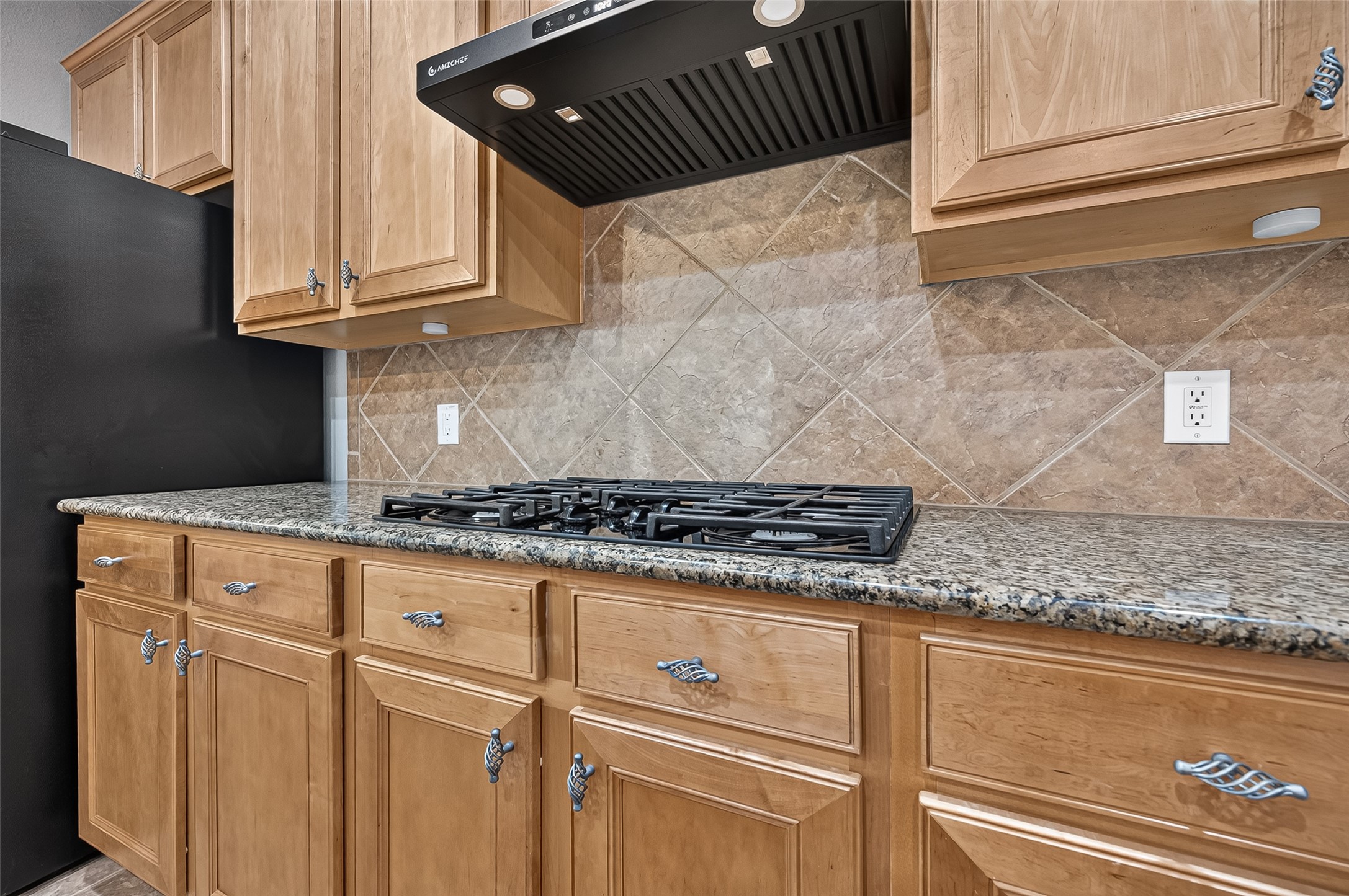 405 Wickford Court, League City, TX 77573