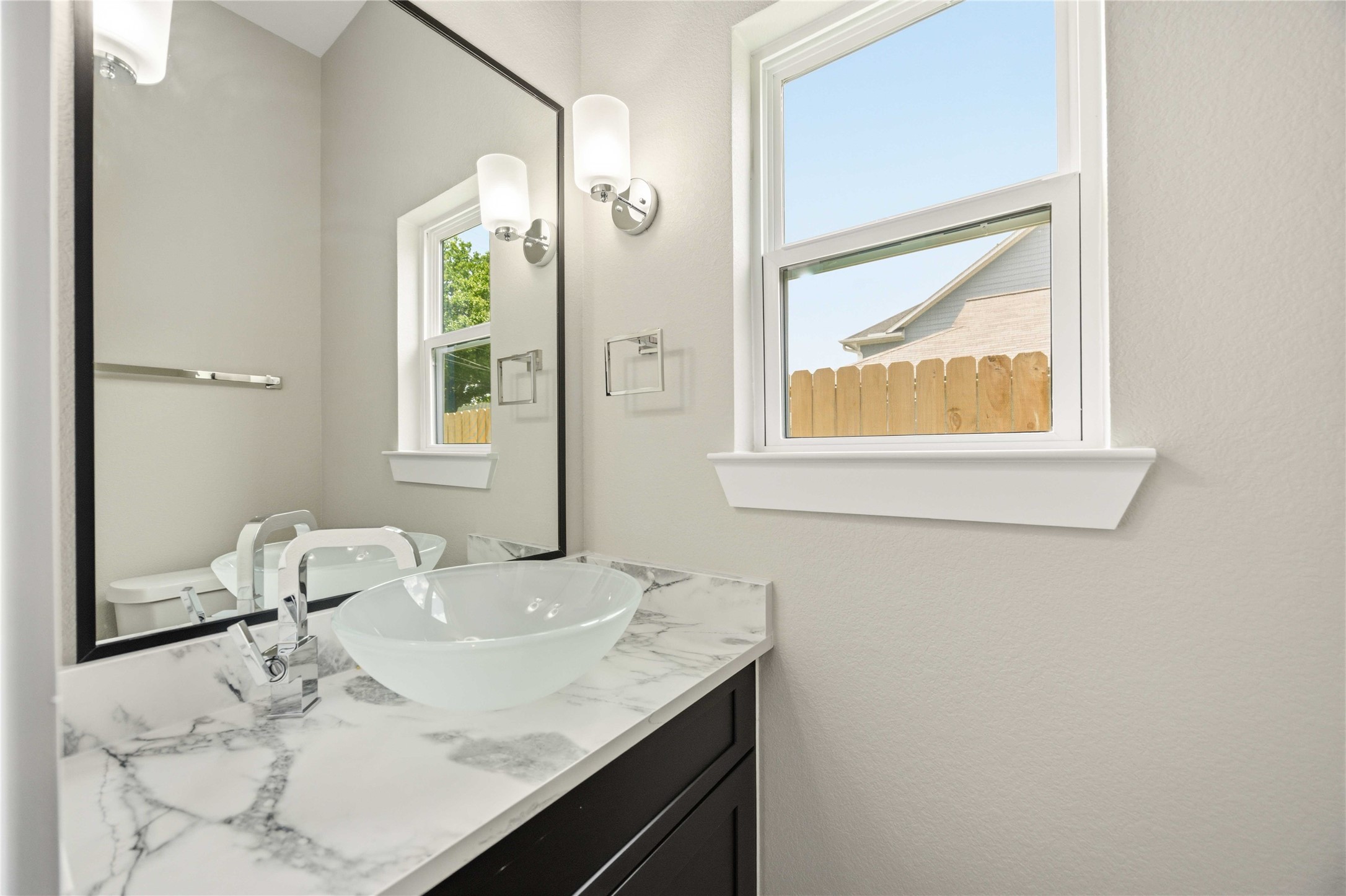215 Pheasant Street, #A and B, Houston, TX 77018