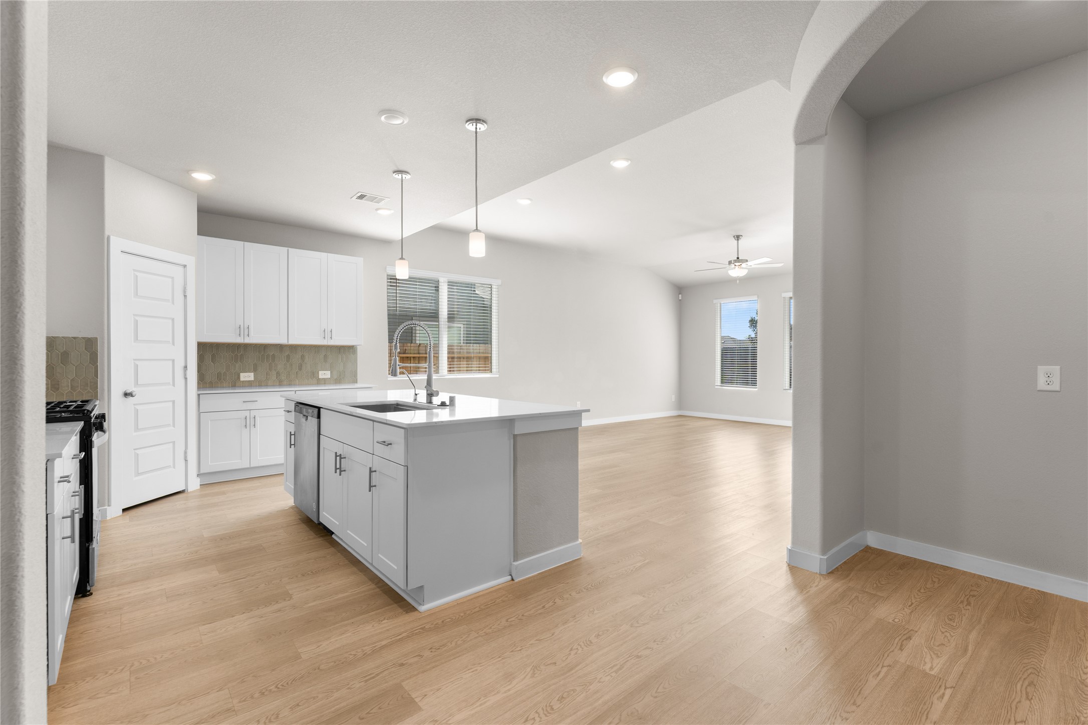 14115 Greystone Terrace Street, Magnolia, TX 77354