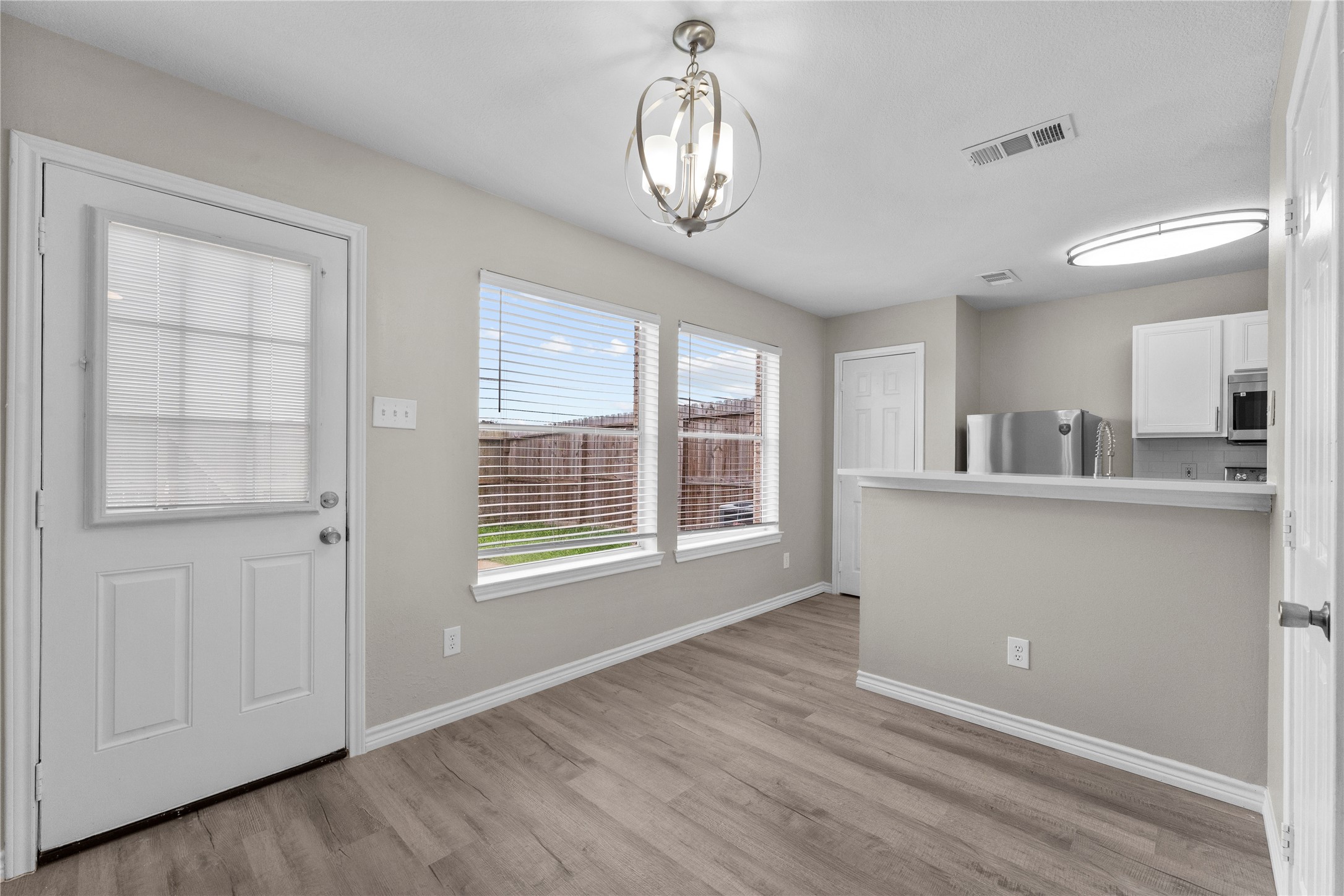 128 Green Isle Avenue, Dickinson, TX 77539 128 Green Isle Avenue, Dickinson, TX 77539