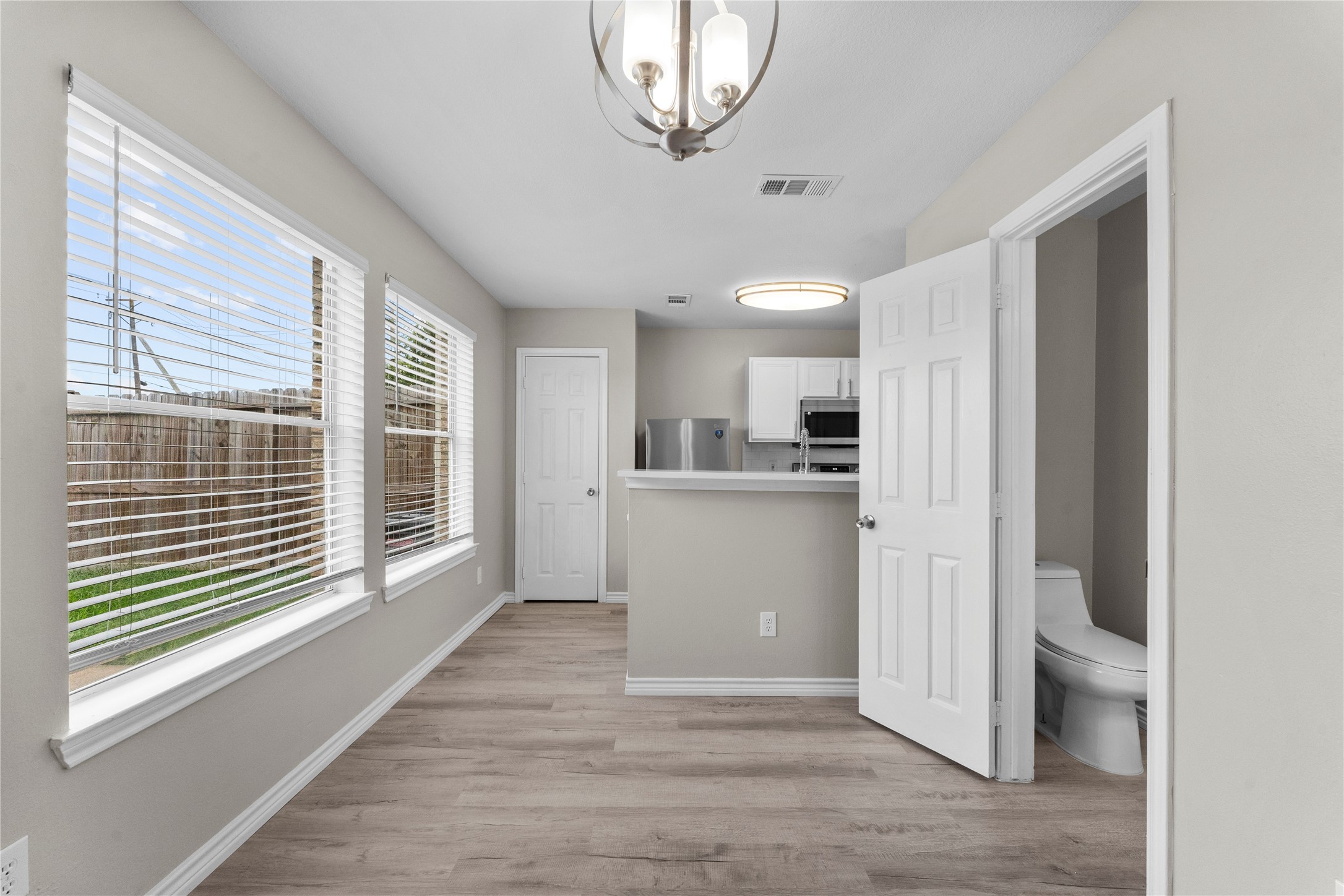 128 Green Isle Avenue, Dickinson, TX 77539 128 Green Isle Avenue, Dickinson, TX 77539