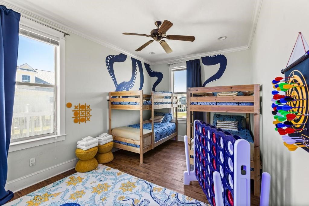 800 West Lane, Crystal Beach, TX 77650