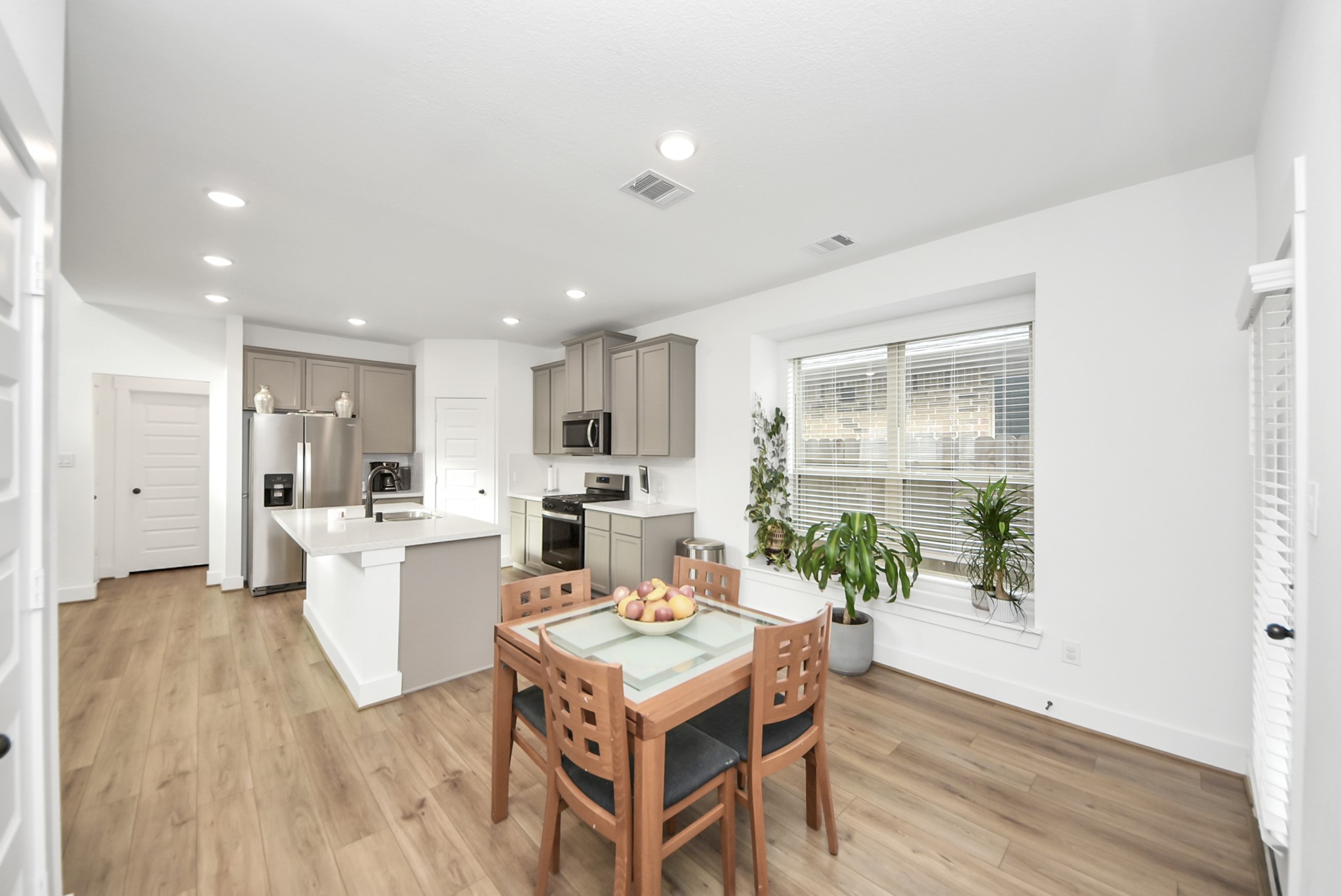 21314 Barcelona Heights Trail, Tomball, TX 77377 21314 Barcelona Heights Trail, Tomball, TX 77377