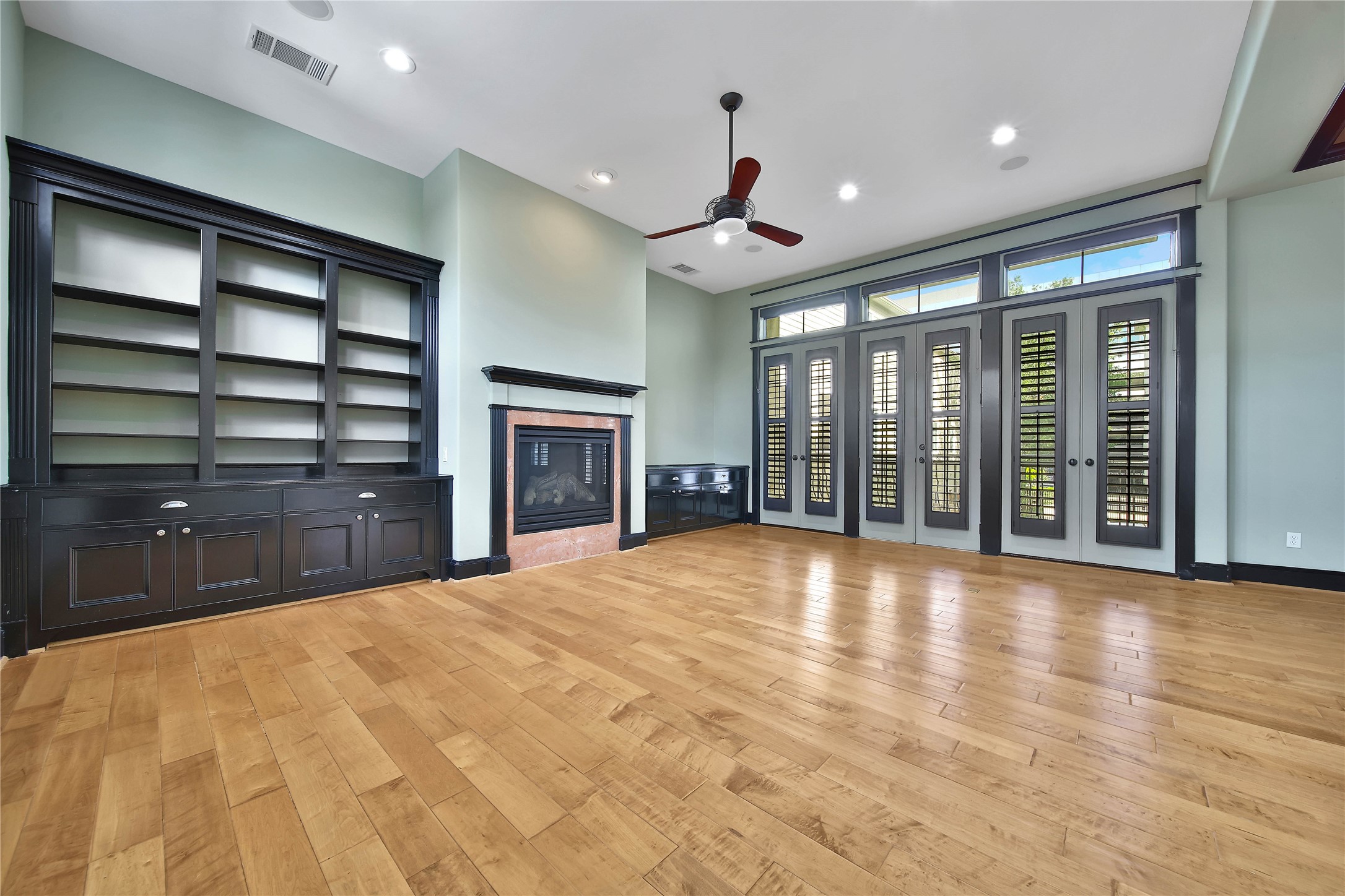 1818 Binz Street, #E, Houston, TX 77004