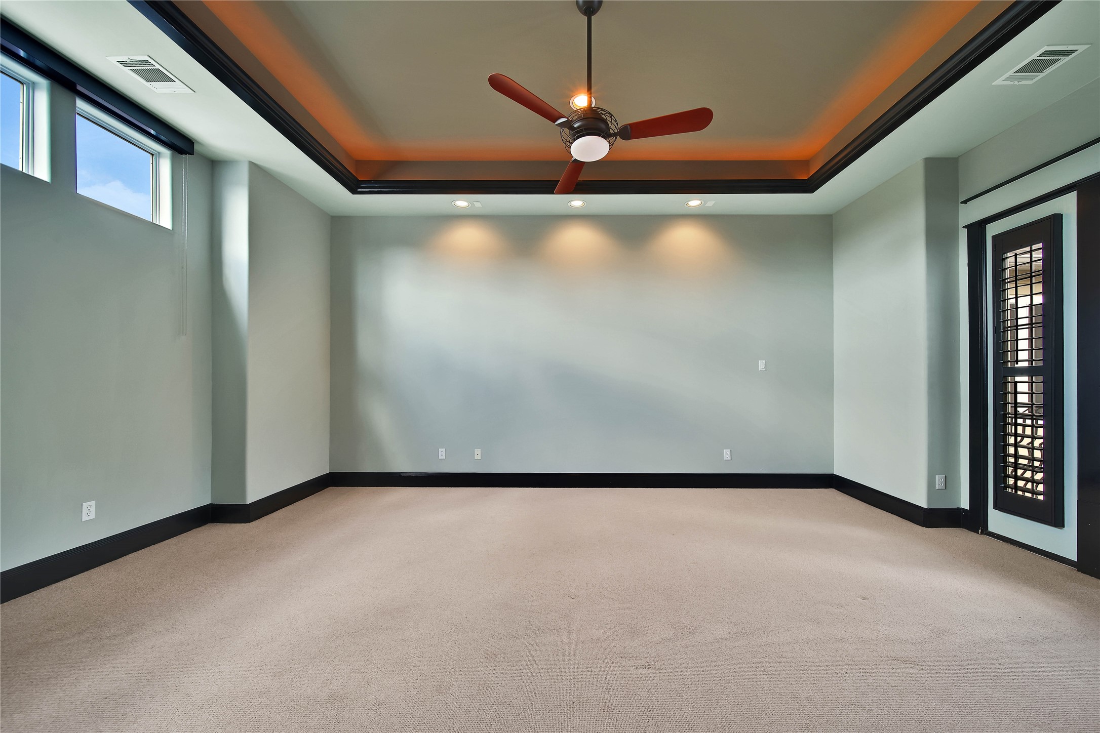 1818 Binz Street, #E, Houston, TX 77004