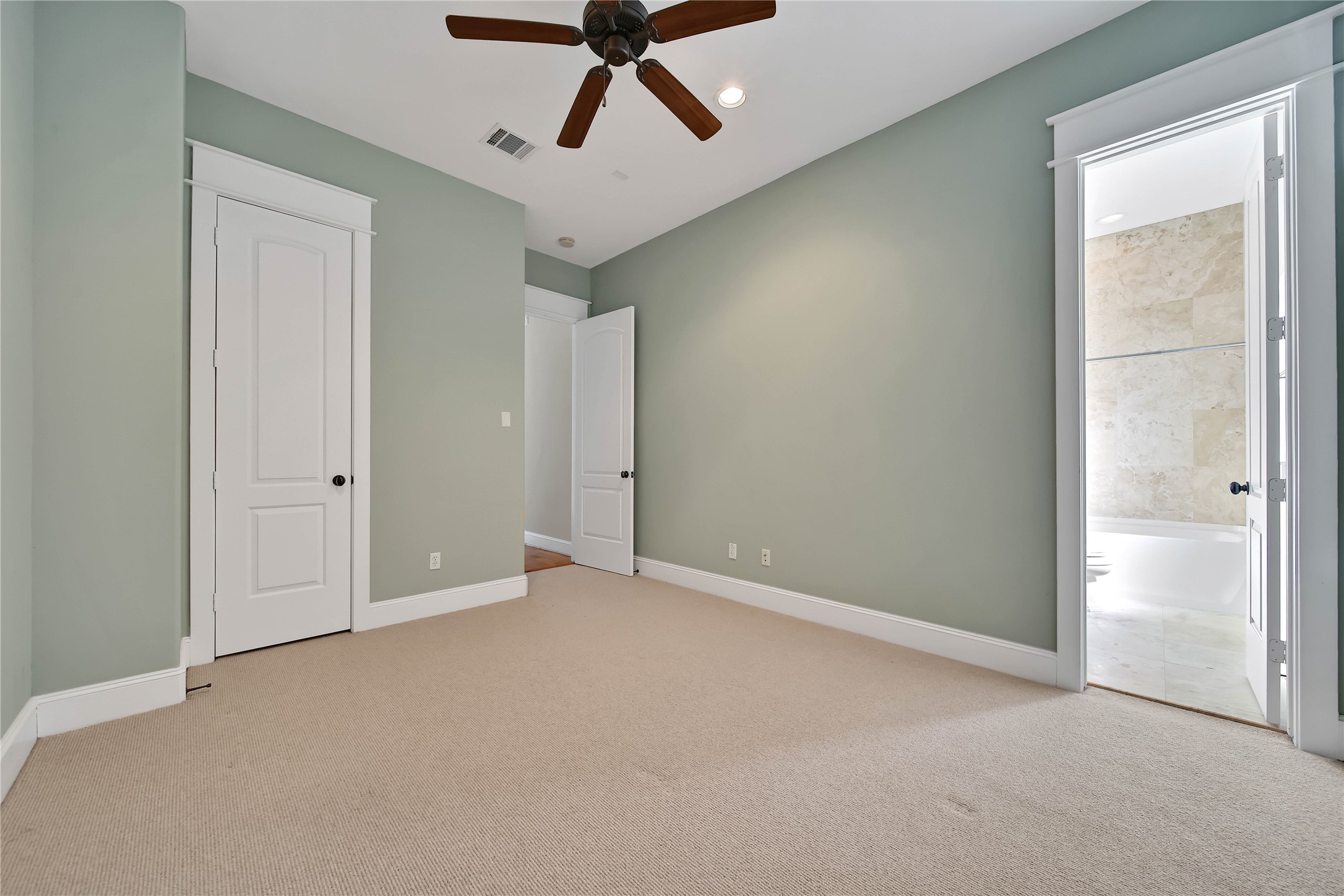 1818 Binz Street, #E, Houston, TX 77004