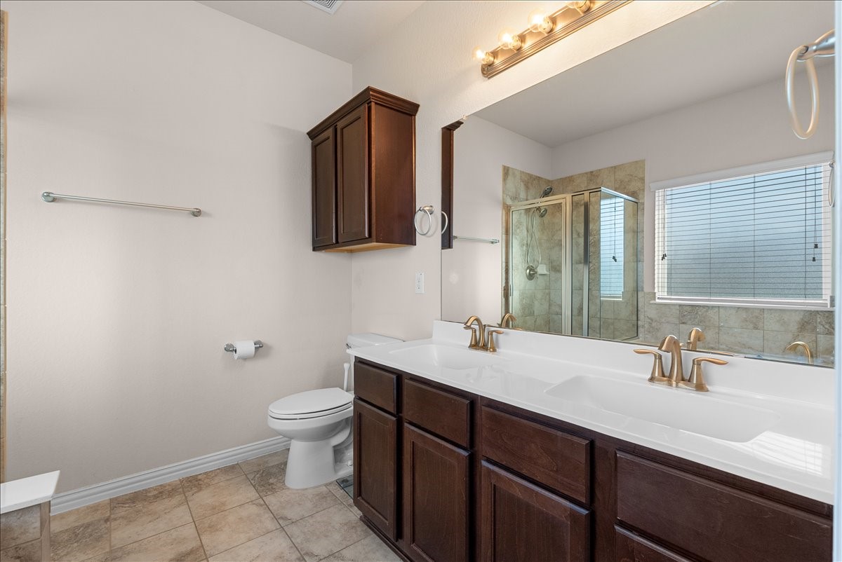 12638 Pirate Bend Drive, La Marque, TX 77568