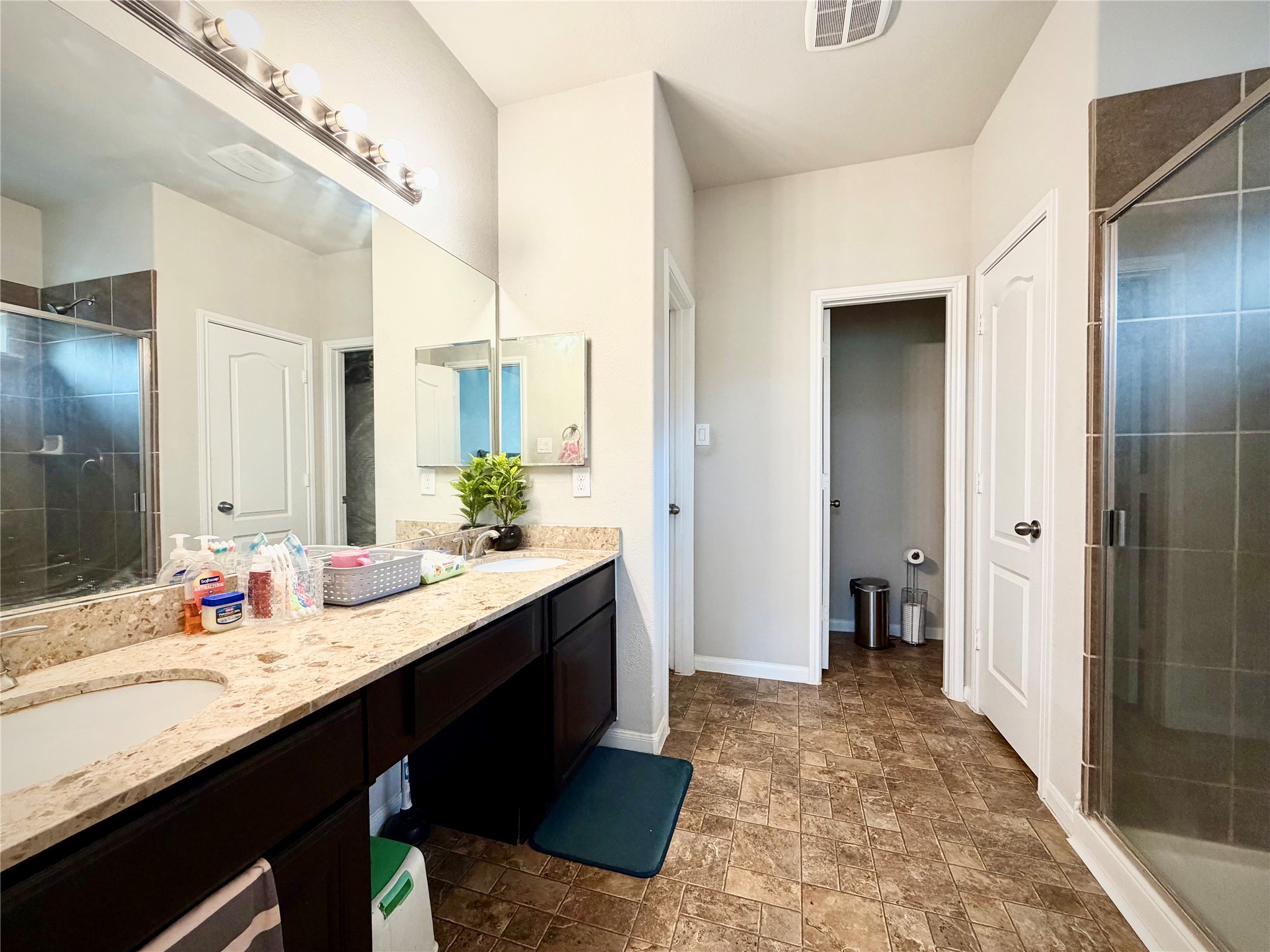 310 Gulf Winds Drive, Bacliff, TX 77518