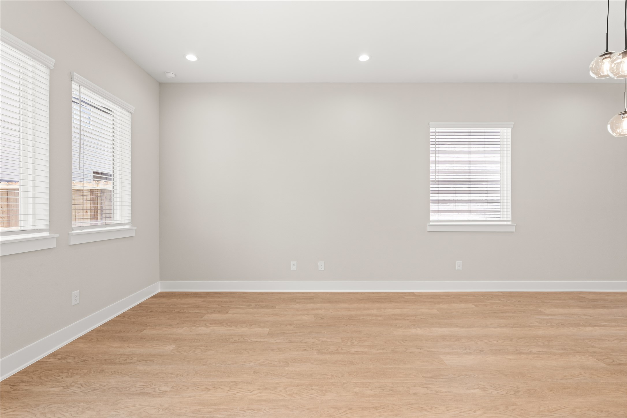 5925 Wheatley Lane, Houston, TX 77091 5925 Wheatley Lane, Houston, TX 77091