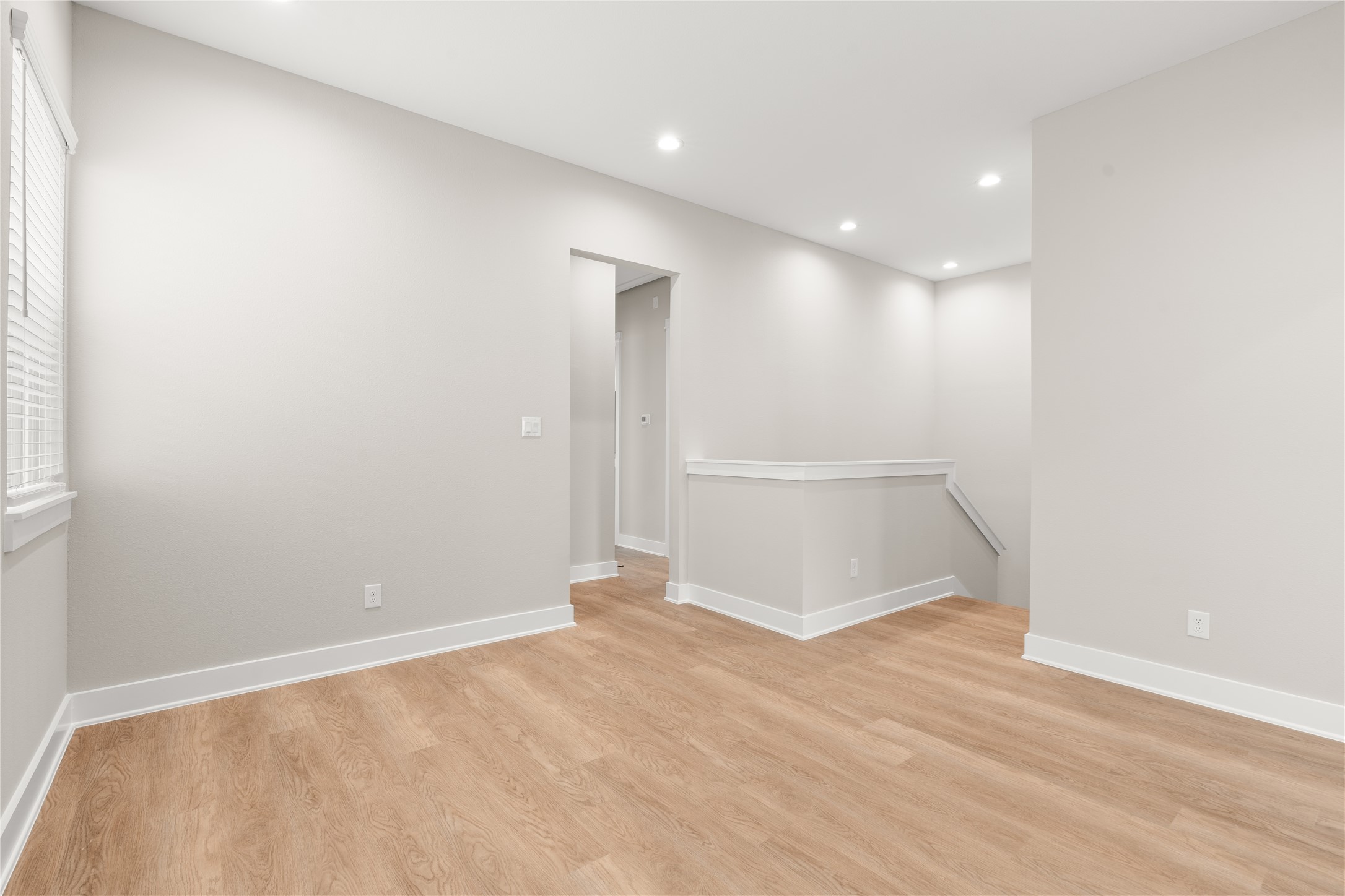 5925 Wheatley Lane, Houston, TX 77091