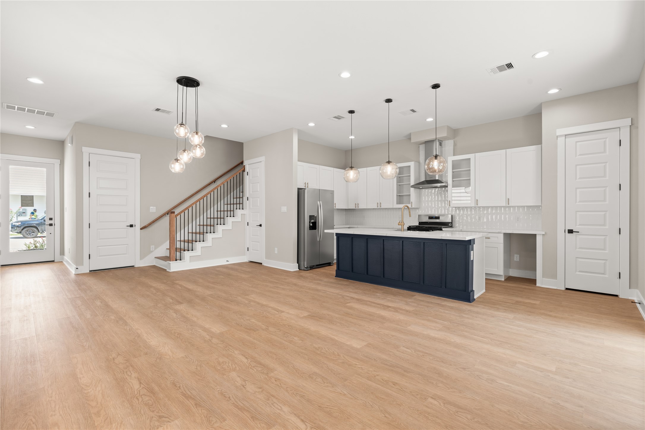 5925 Wheatley Lane, Houston, TX 77091 5925 Wheatley Lane, Houston, TX 77091