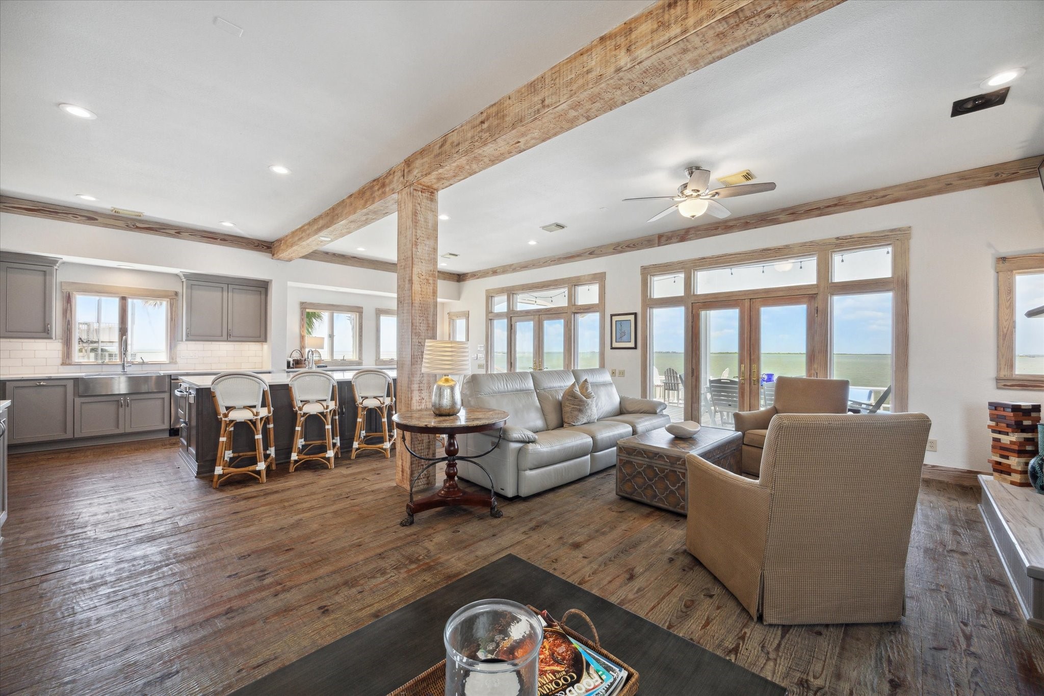 139 Isles End Road, Tiki Island, TX 77554