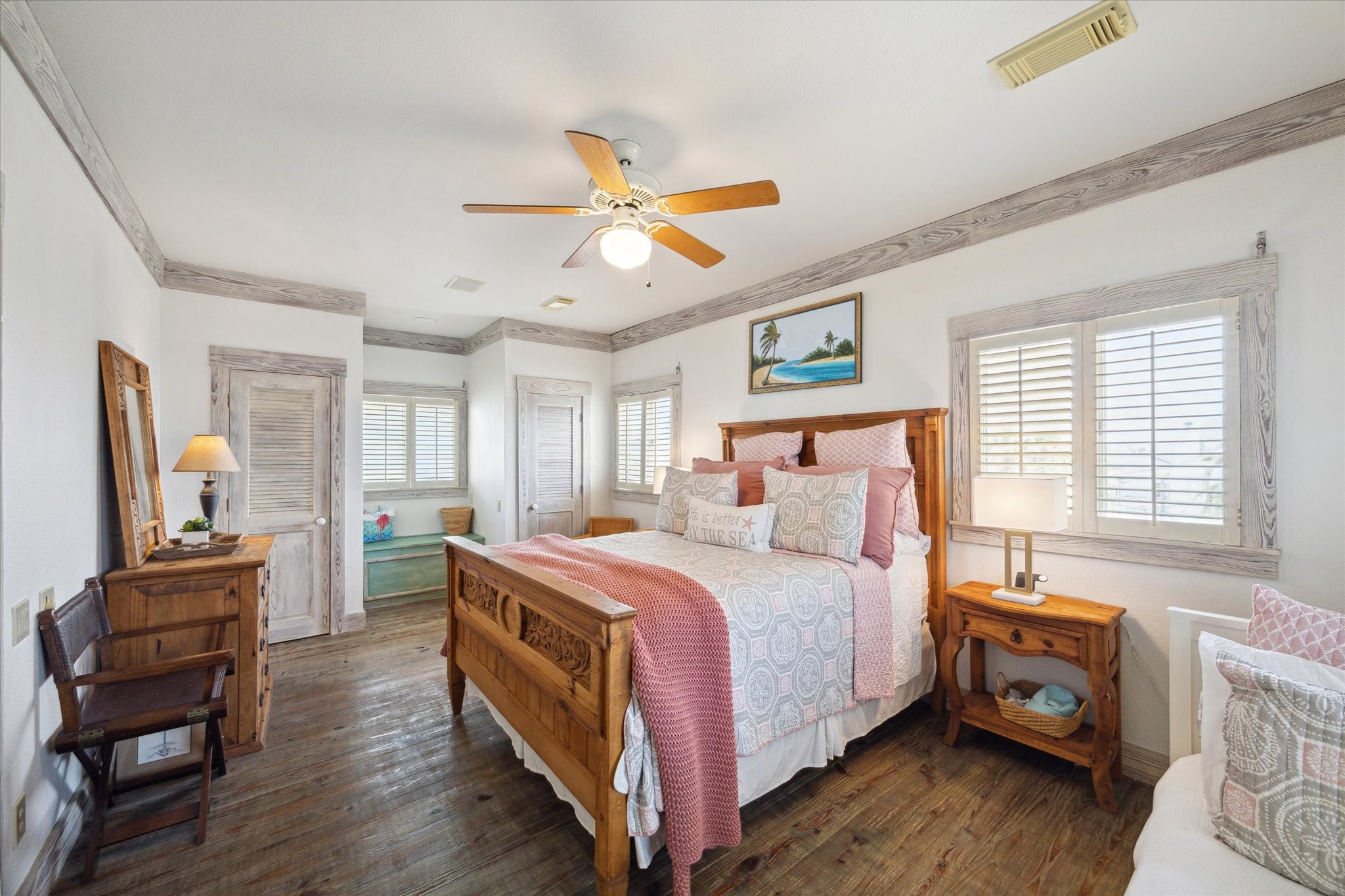 139 Isles End Road, Tiki Island, TX 77554