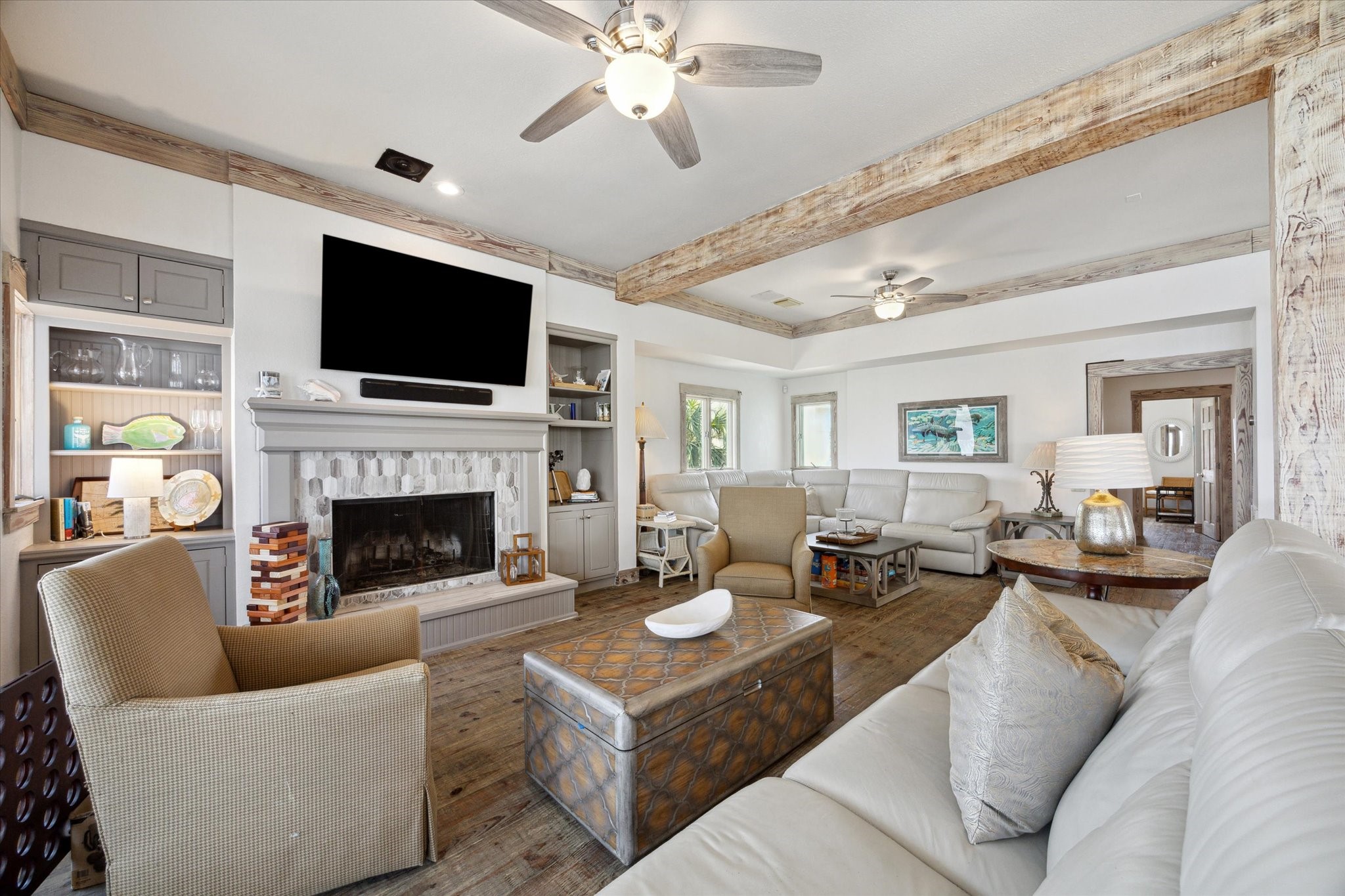 139 Isles End Road, Tiki Island, TX 77554