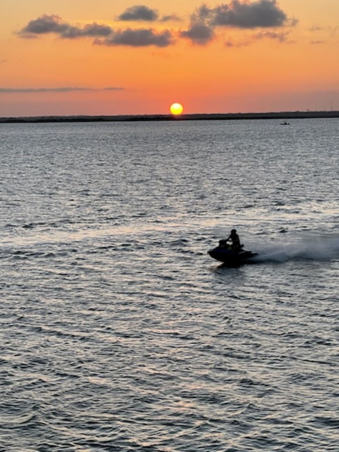 139 Isles End Road, Tiki Island, TX 77554