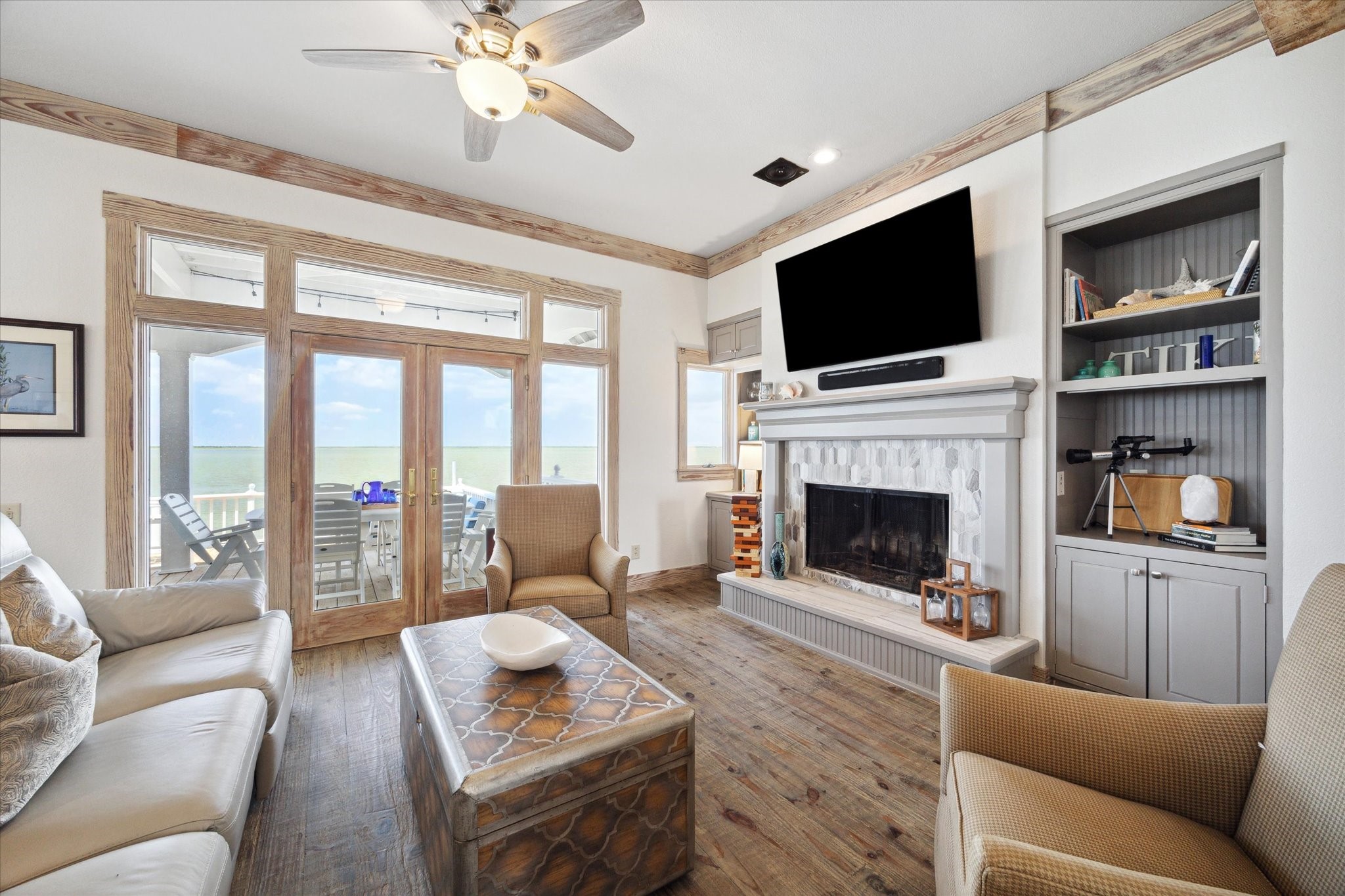 139 Isles End Road, Tiki Island, TX 77554