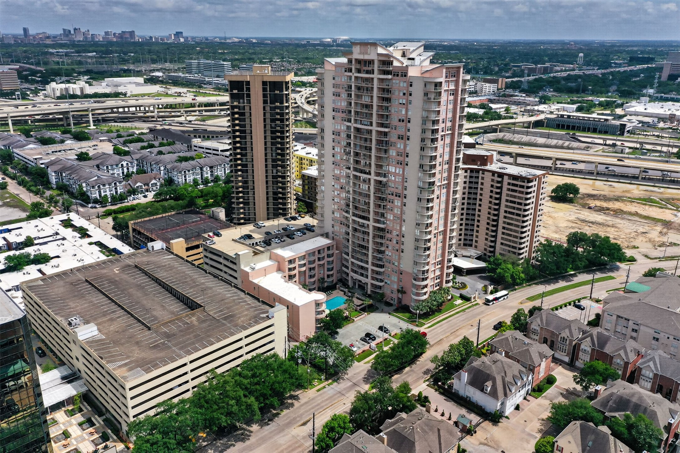 3505 Sage Road, #314, Houston, TX 77056