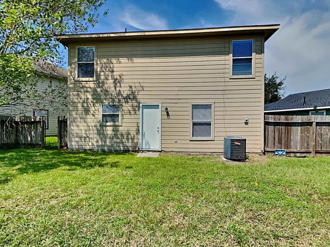 1466 Grand Prince Lane, Houston, TX 77073