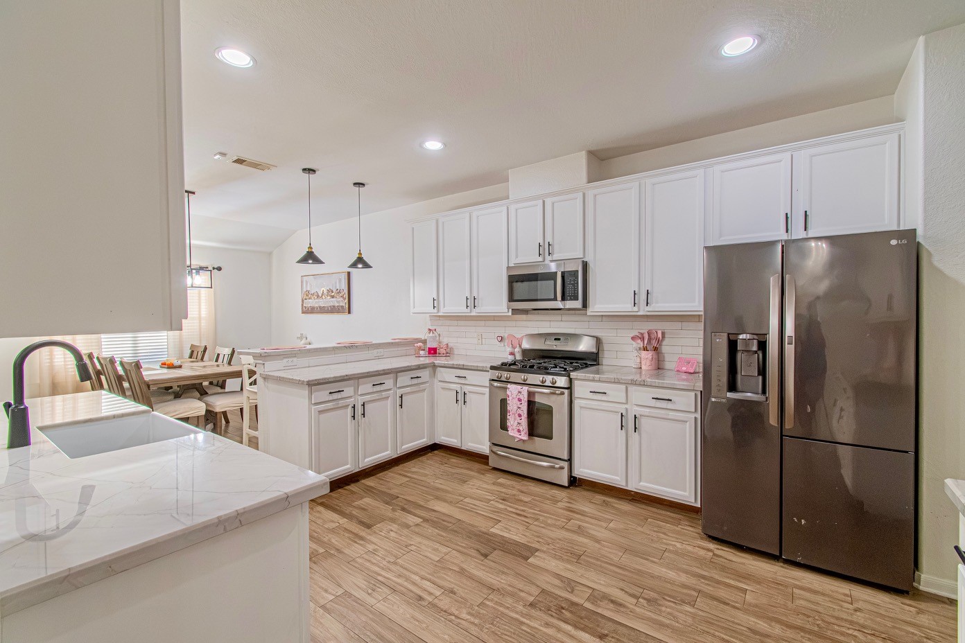 4108 S Meridian Greens Drive, Dickinson, TX 77539