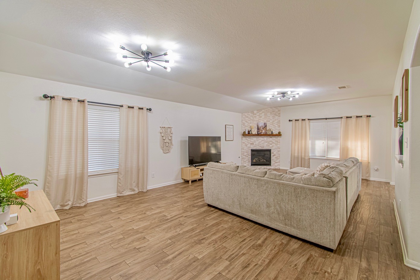 4108 S Meridian Greens Drive, Dickinson, TX 77539