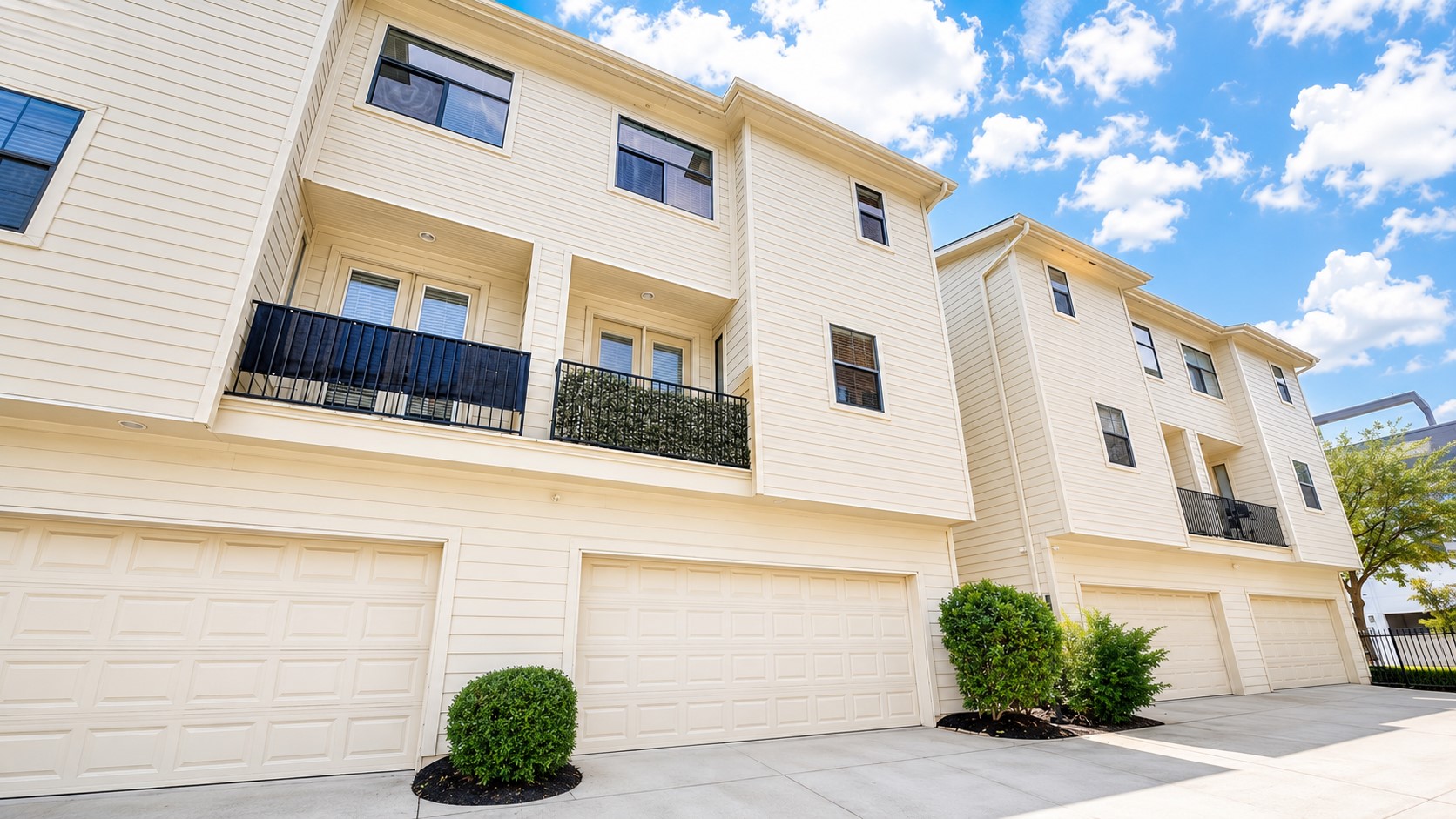 2320 Emancipation Avenue, Houston, TX 77004