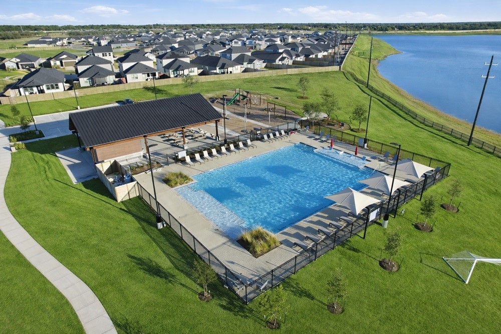 Redbud Community Amenities