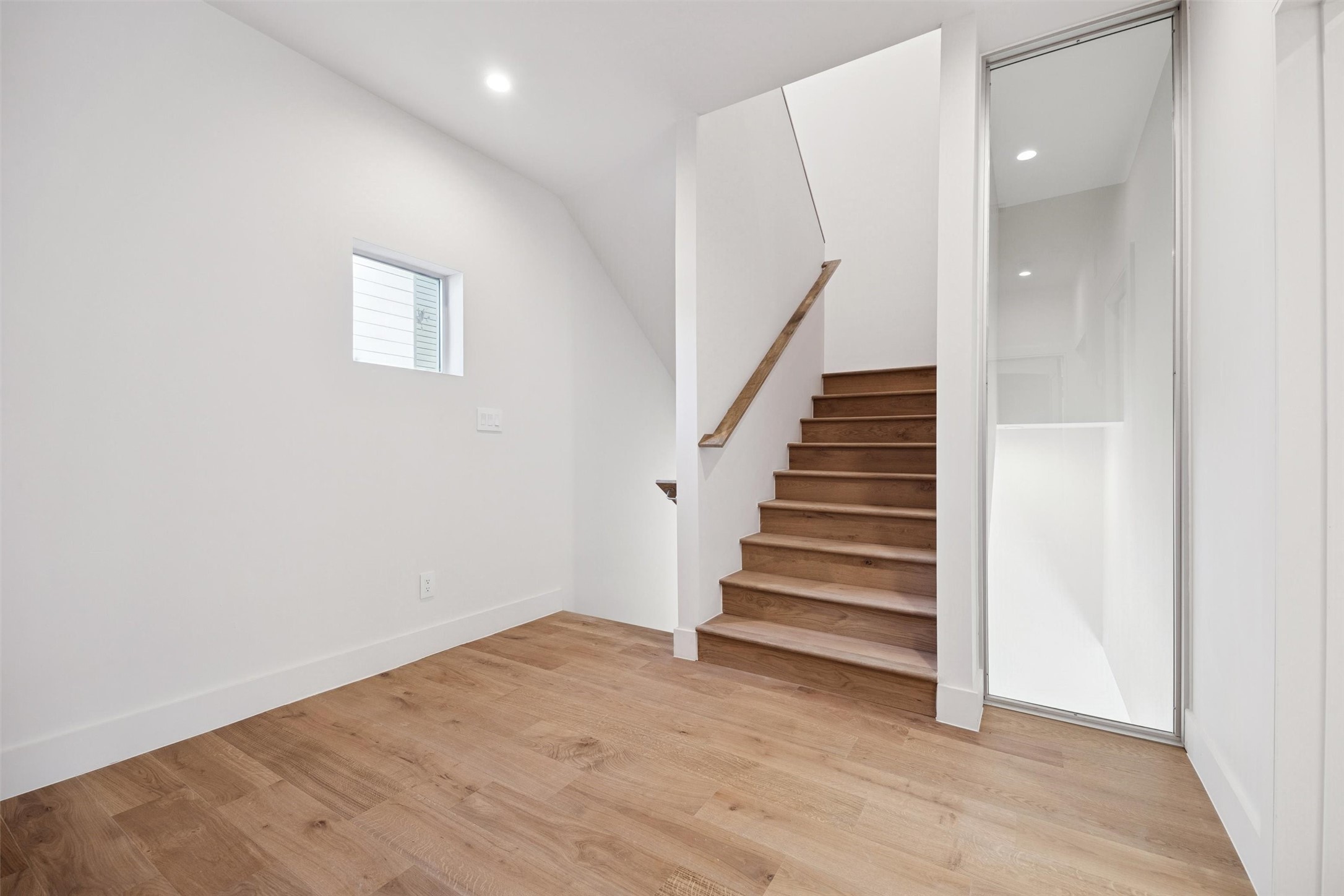 The second floor landing that leads to the 3 main bedrooms.