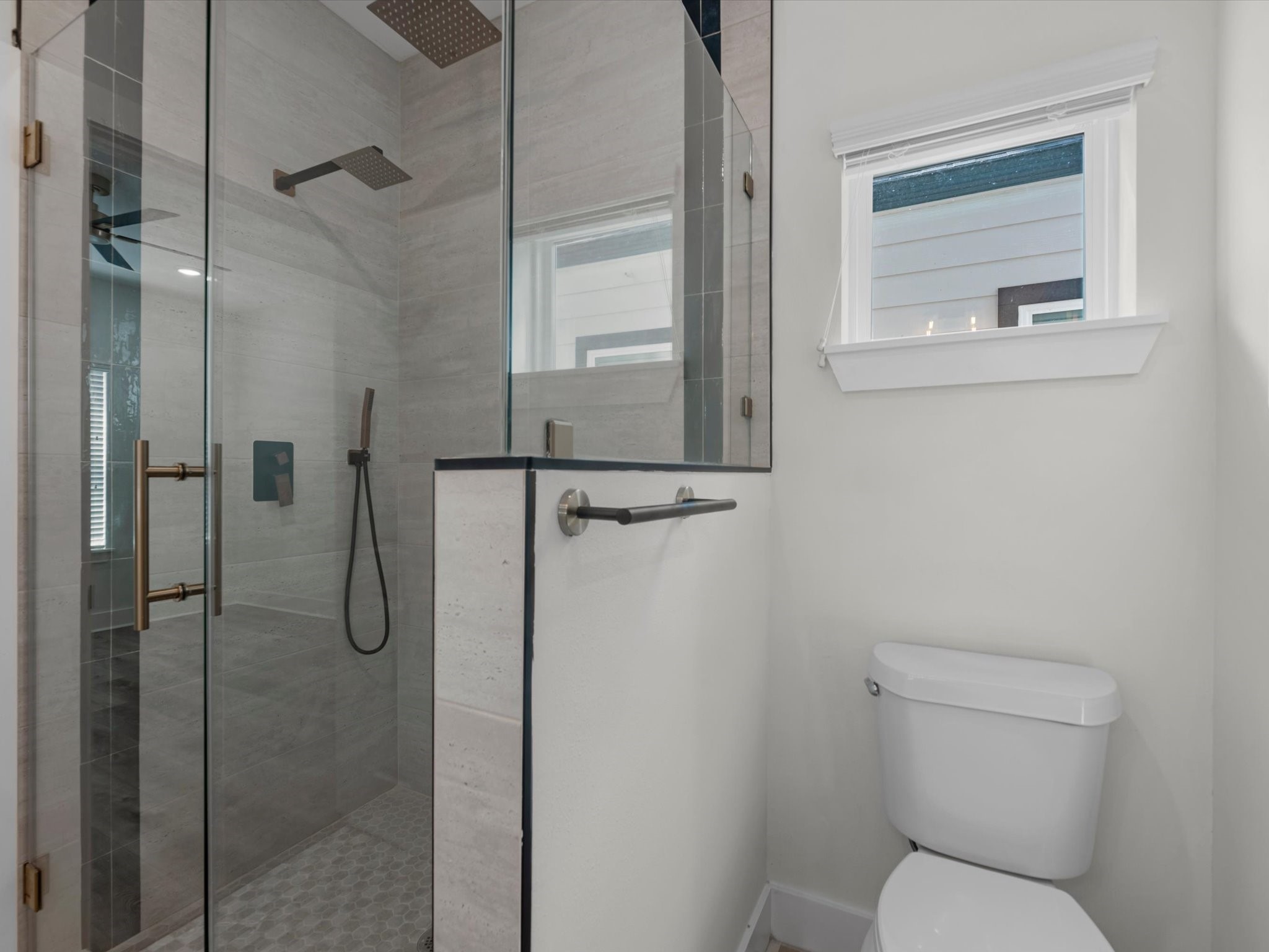 Walk-in Shower Walk-in Shower