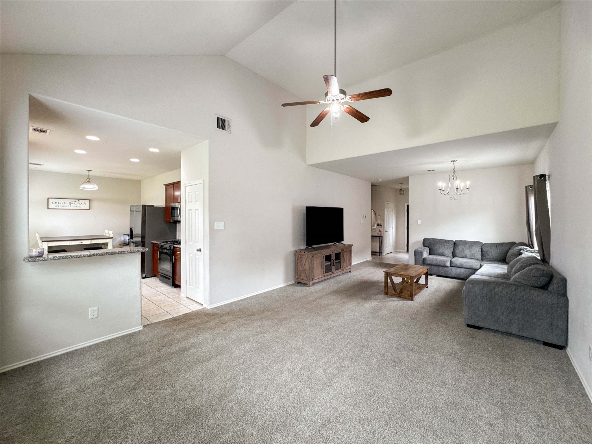 3041 Boxwood Springs Lane, Dickinson, TX 77539