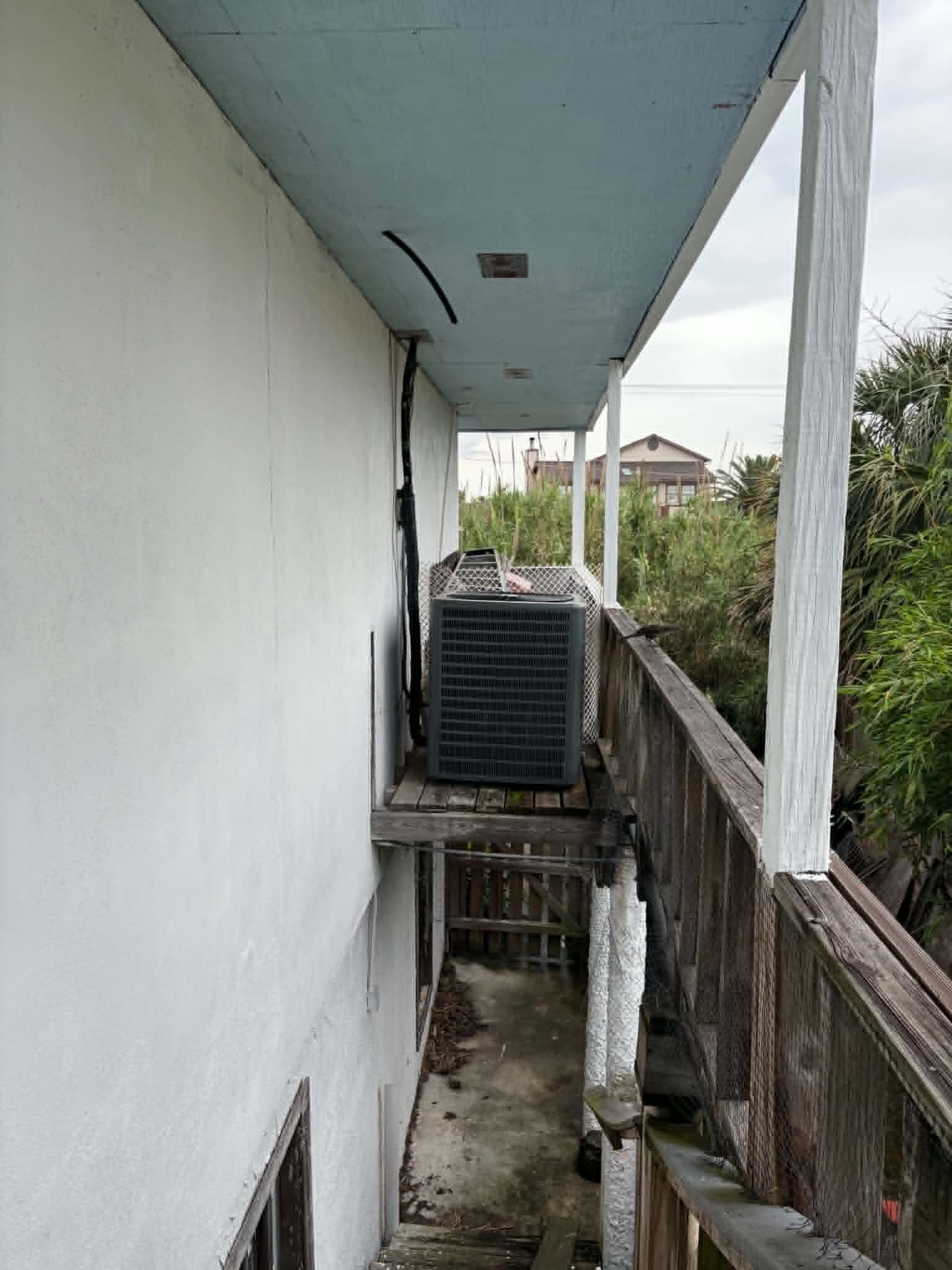 1435 Tiki Drive, Tiki Island, TX 77554